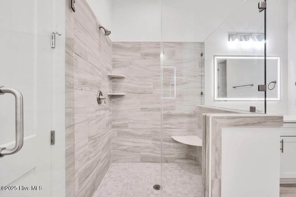 100516438 | Photo 20