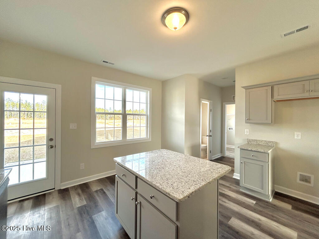 100522198 | Photo 26