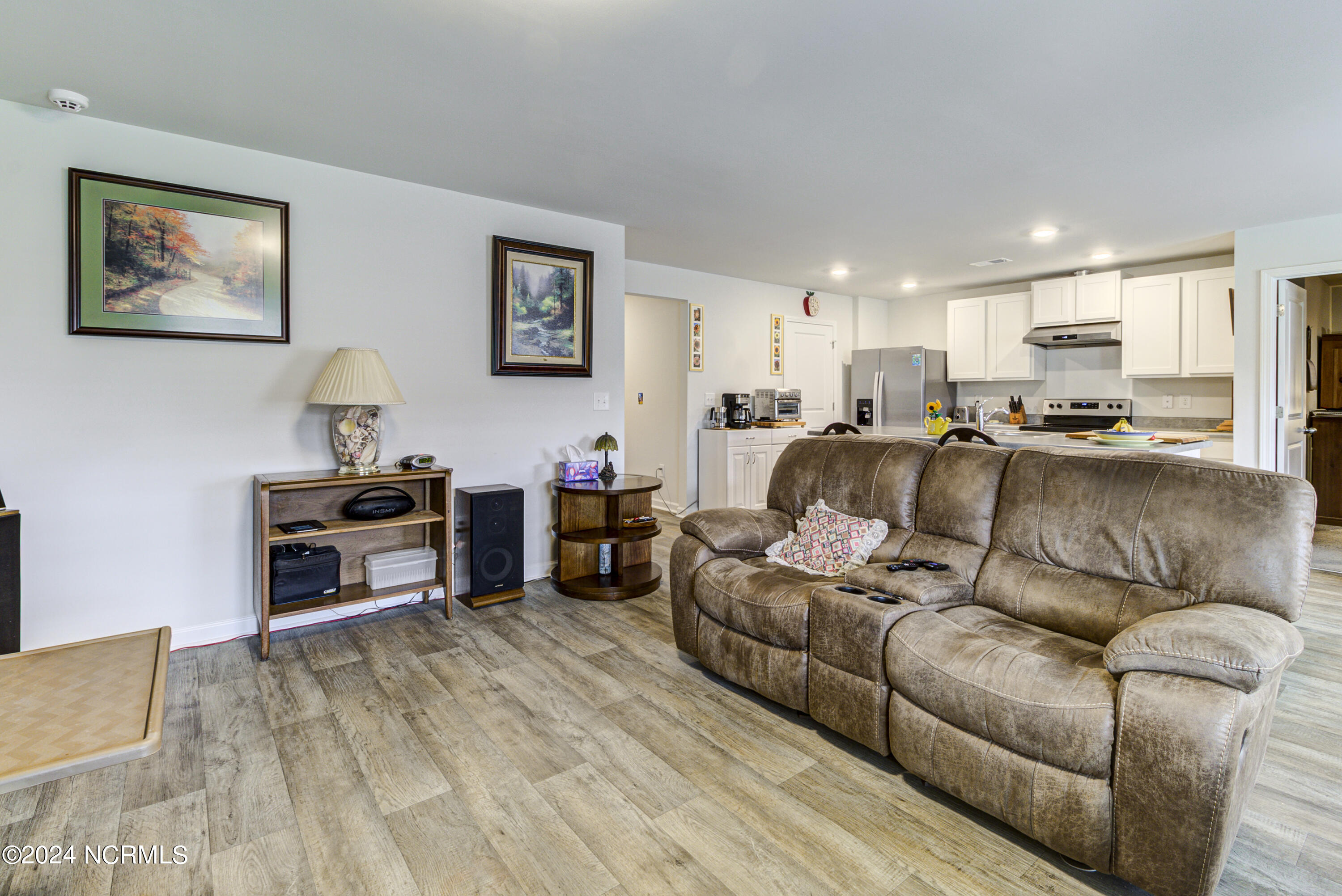 100563722 | Photo 12