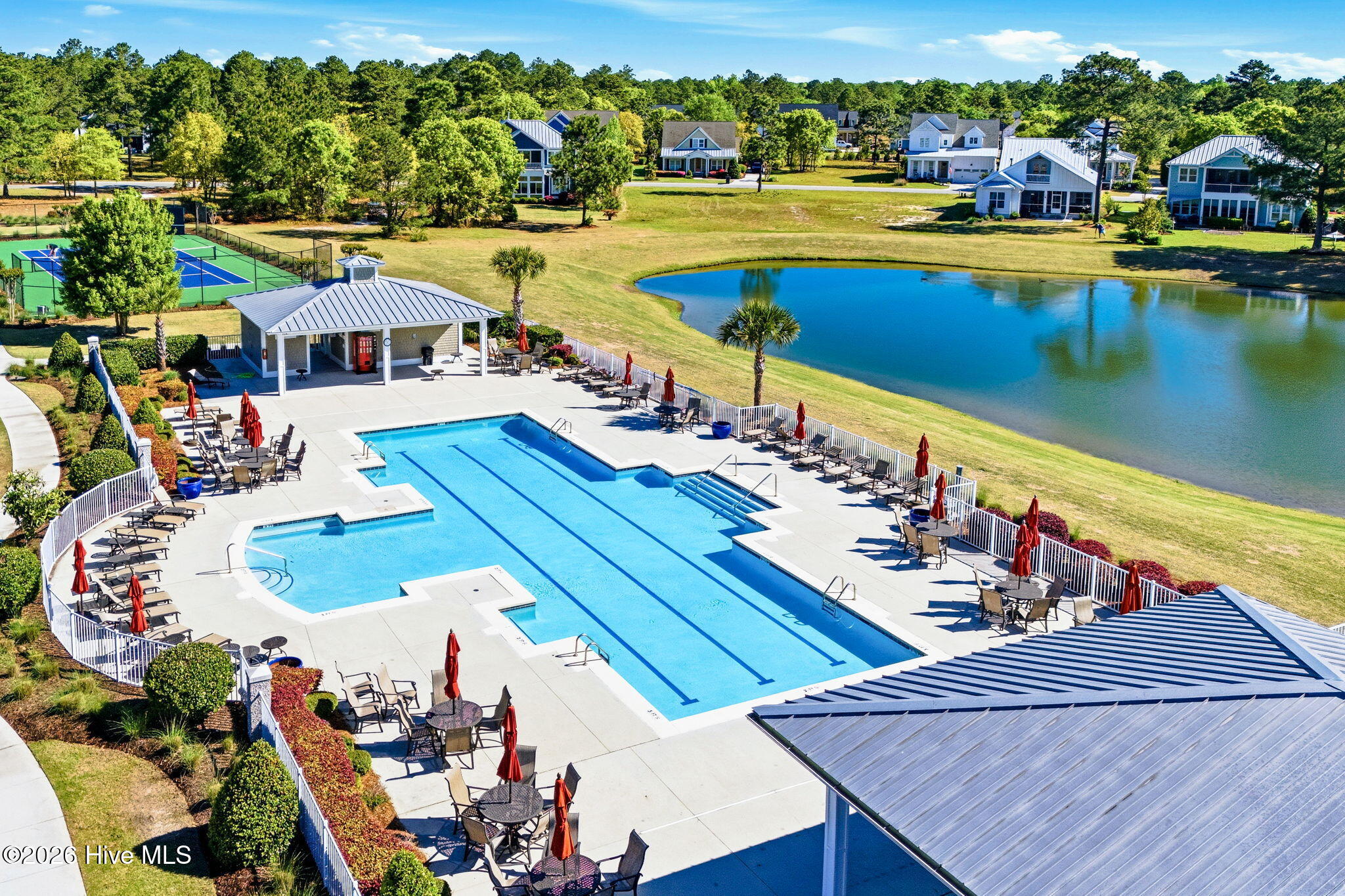 100566822 | Photo 58