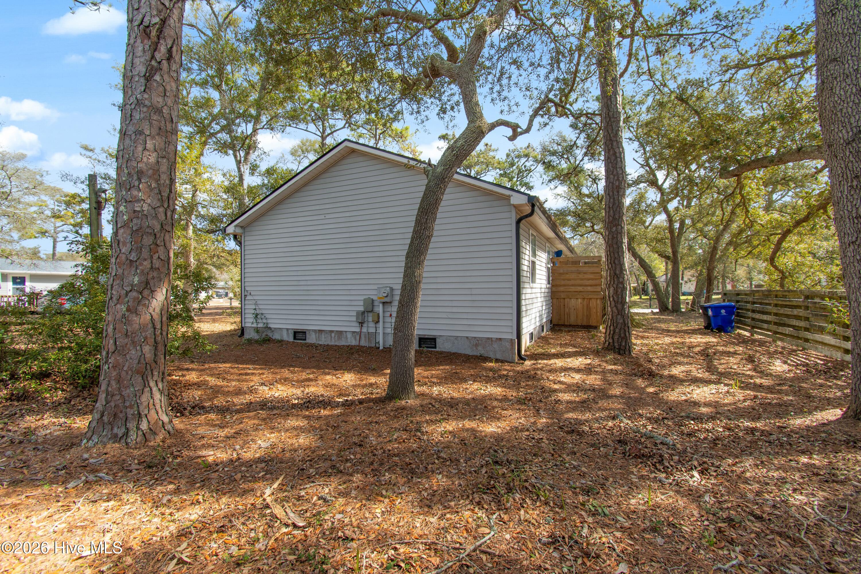 100561306 | Photo 30