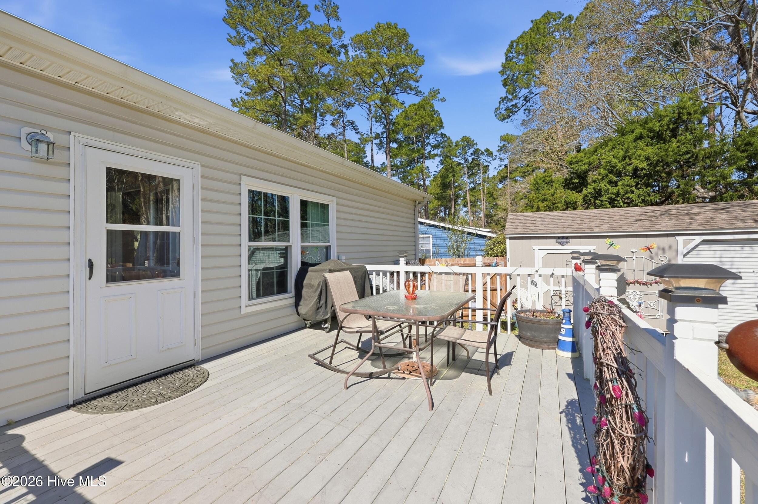 100561141 | Photo 39