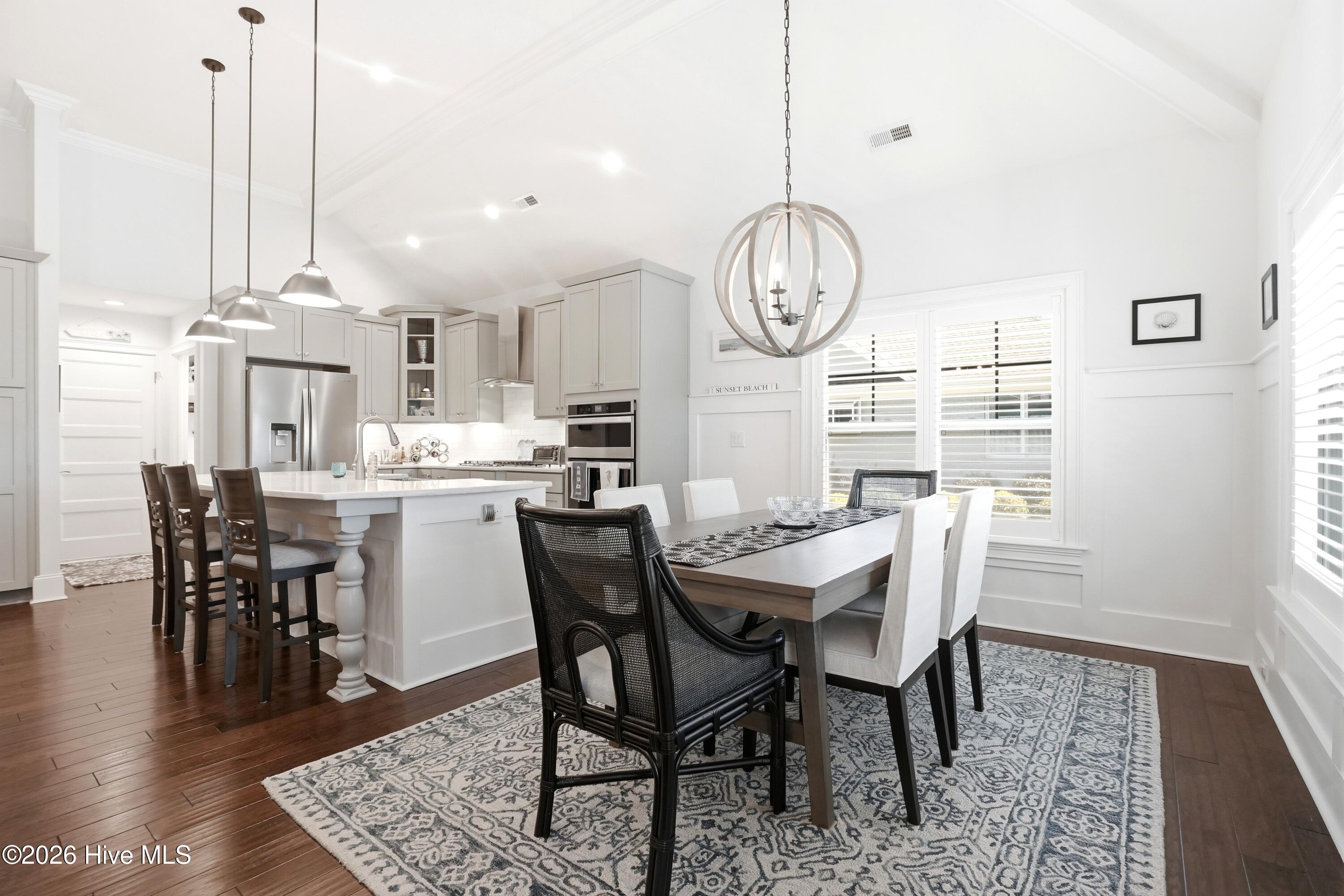 100561923 | Photo 21