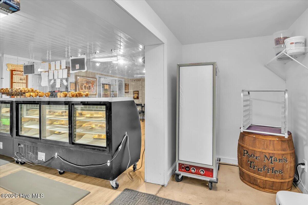 100551902 | Photo 36