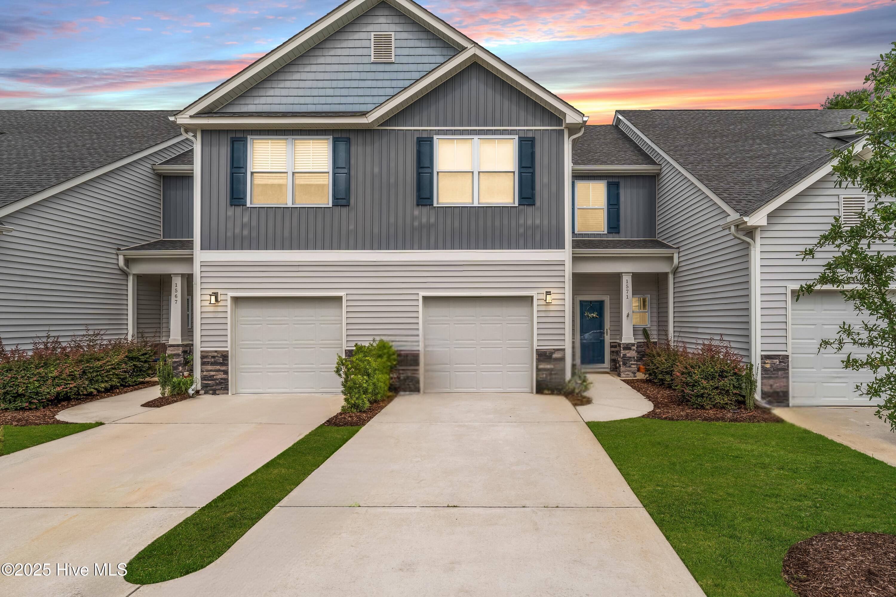 100513272 | Photo 32