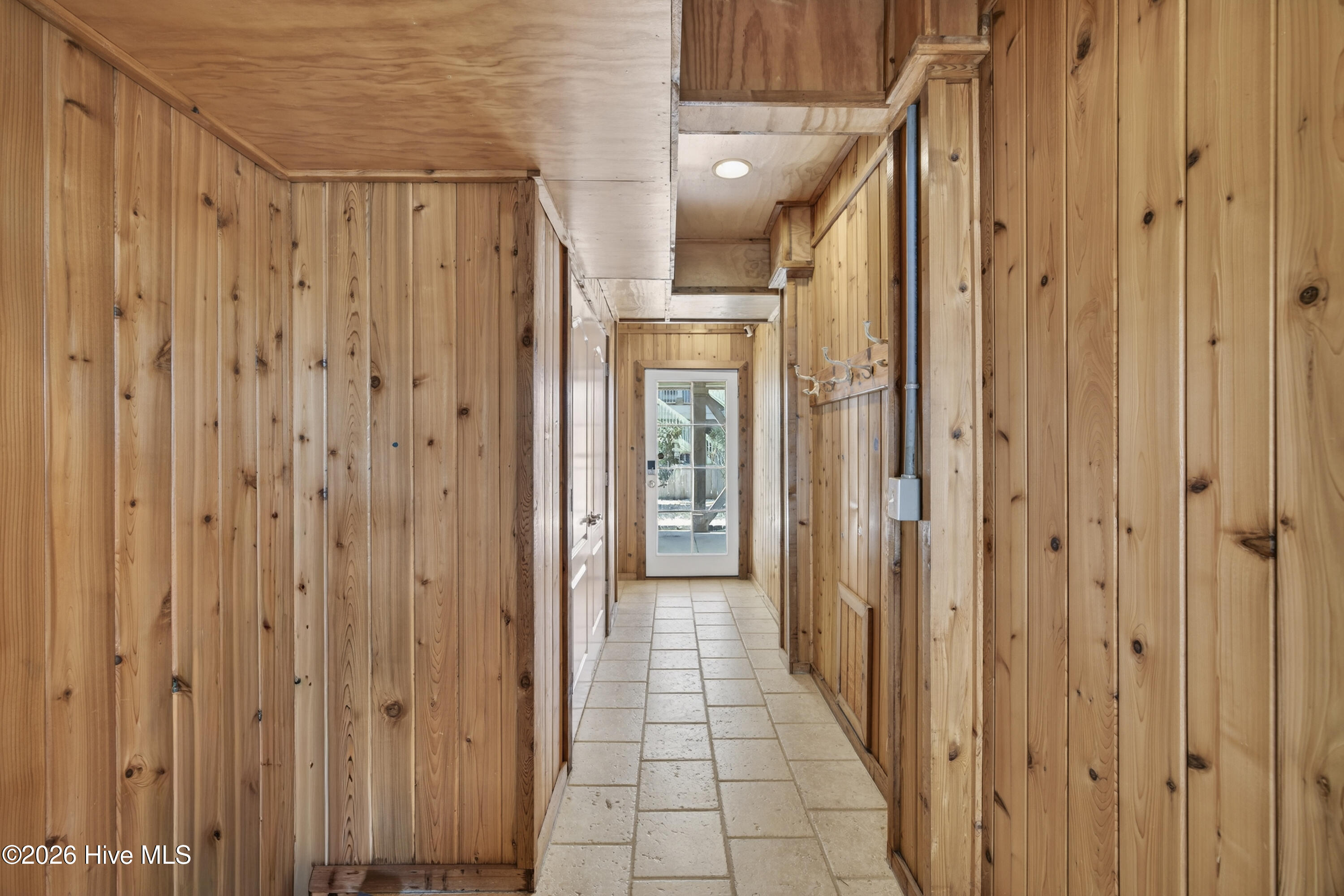 100554981 | Photo 112