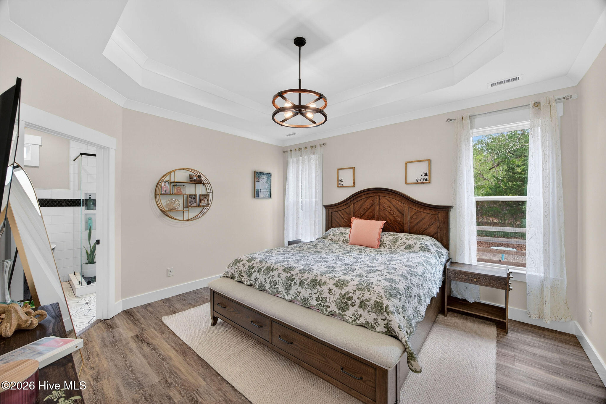 100555452 | Photo 19