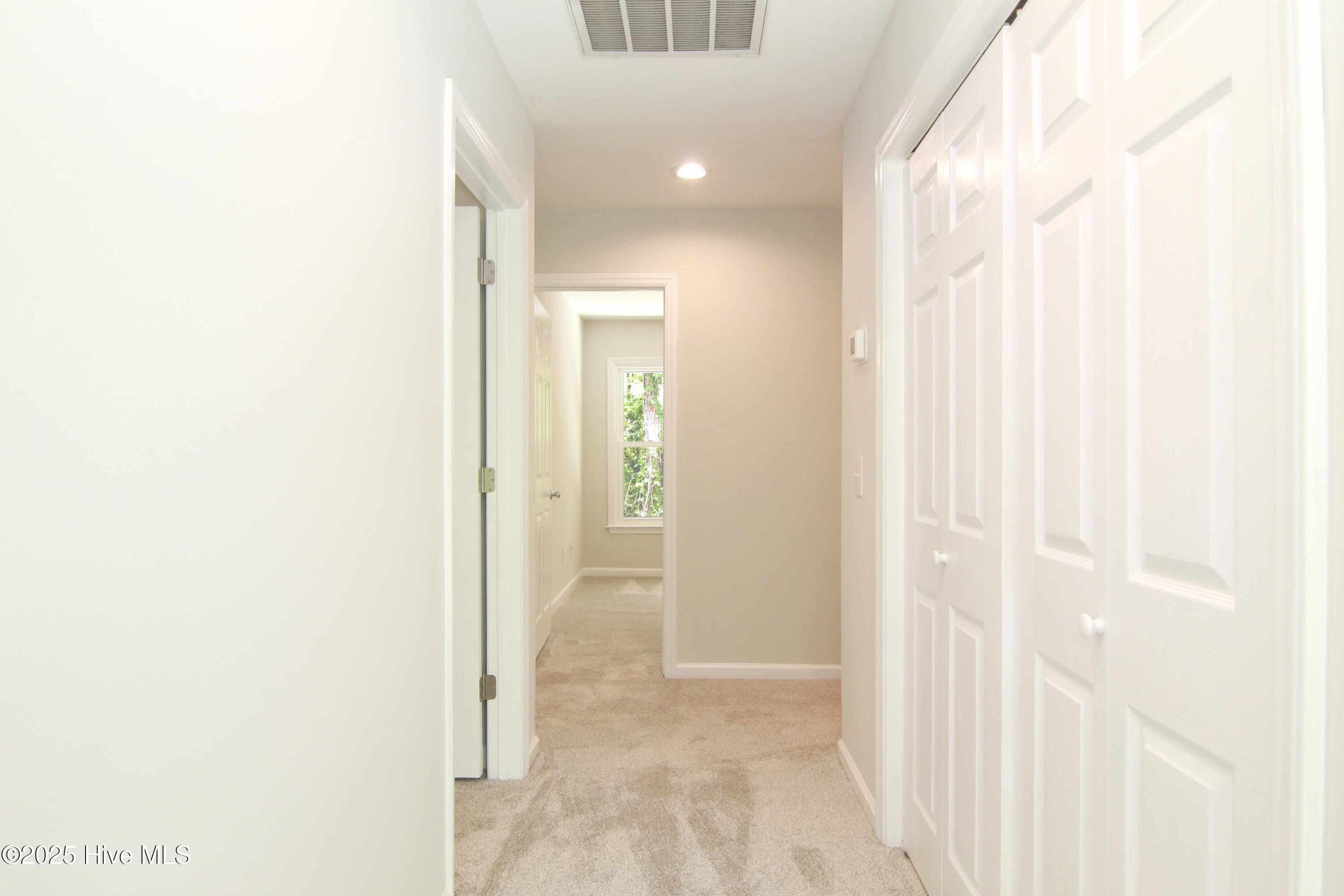 100517489 | Photo 56