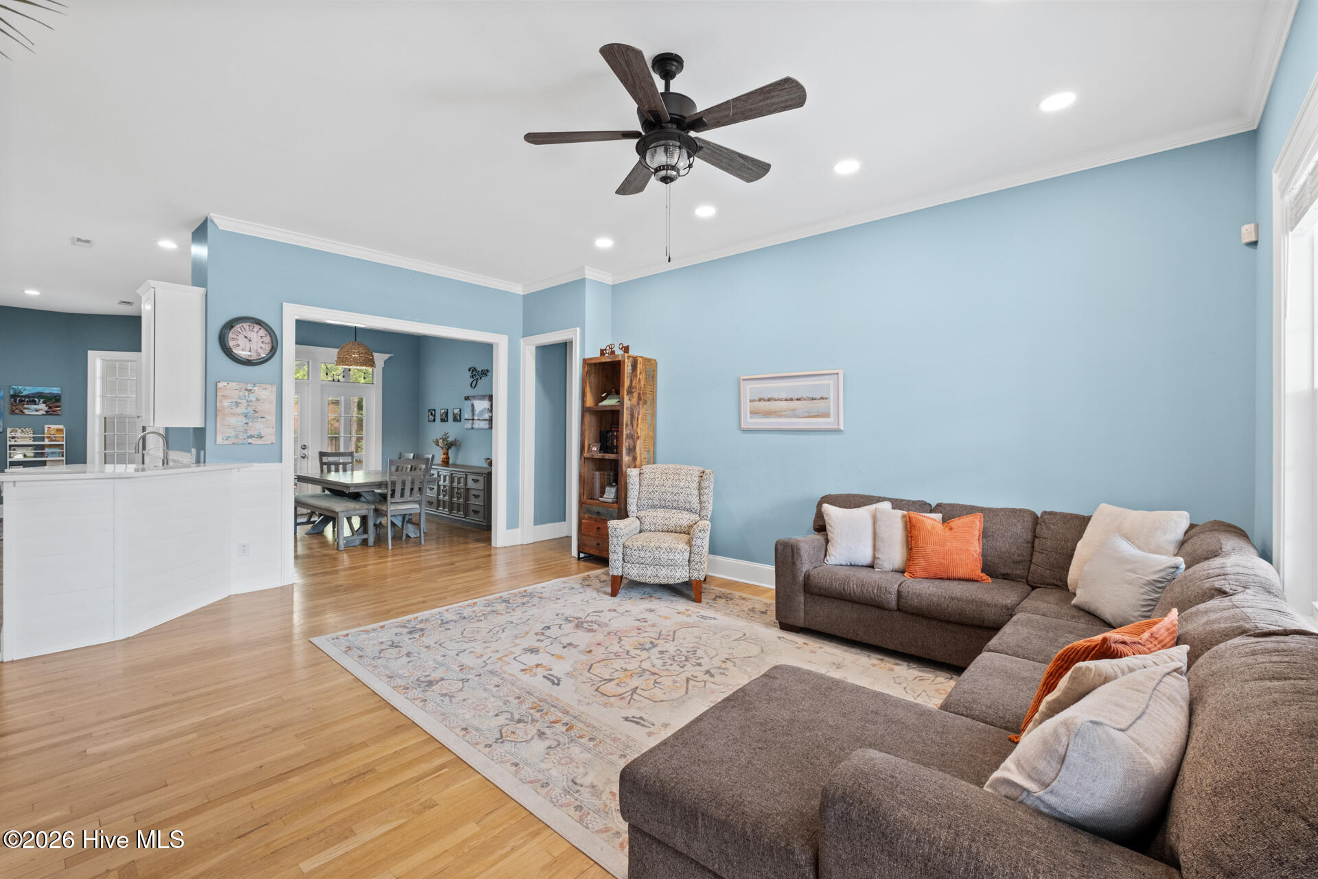 100564524 | Photo 10