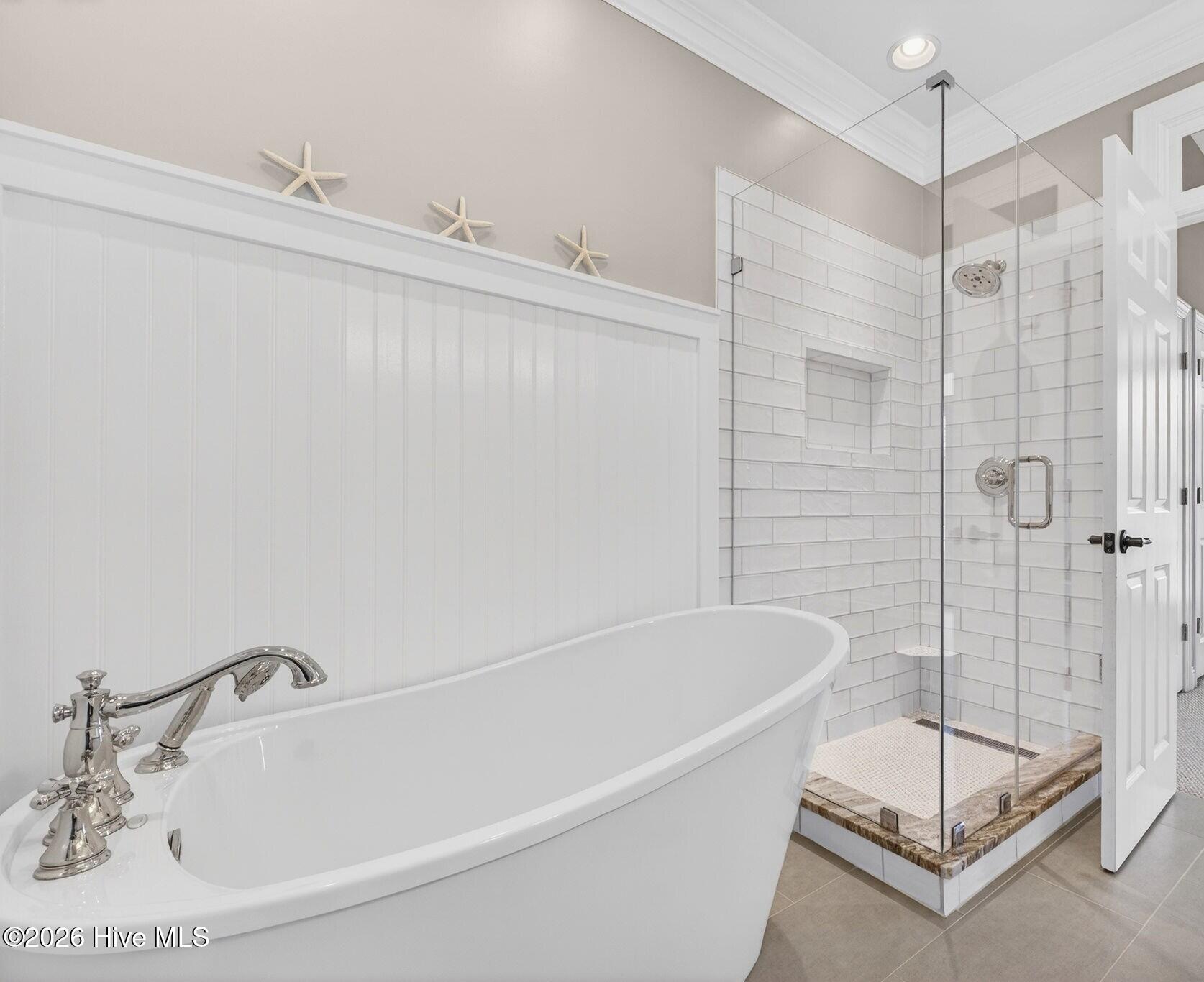 100561397 | Photo 62