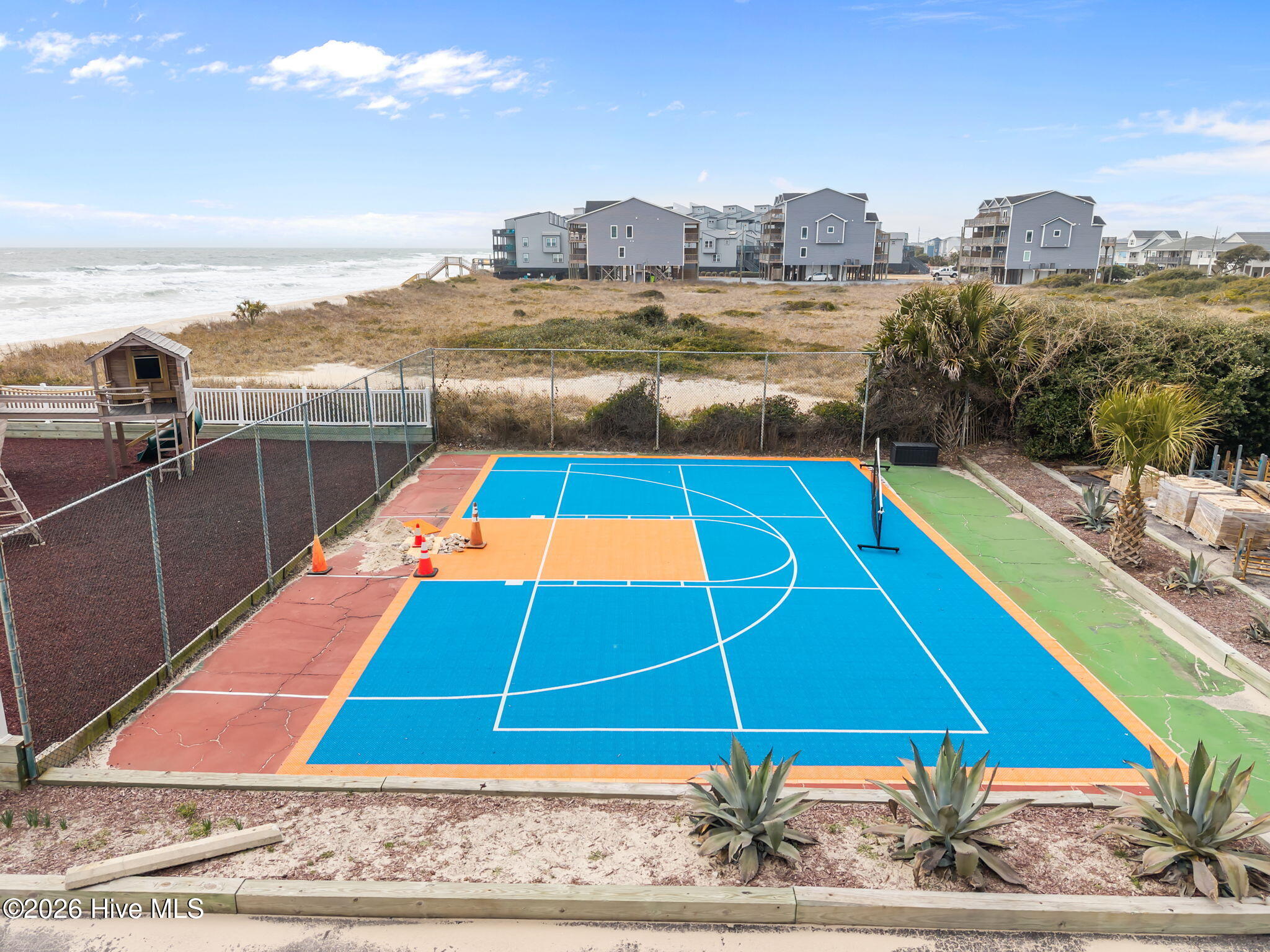 100557729 | Photo 29