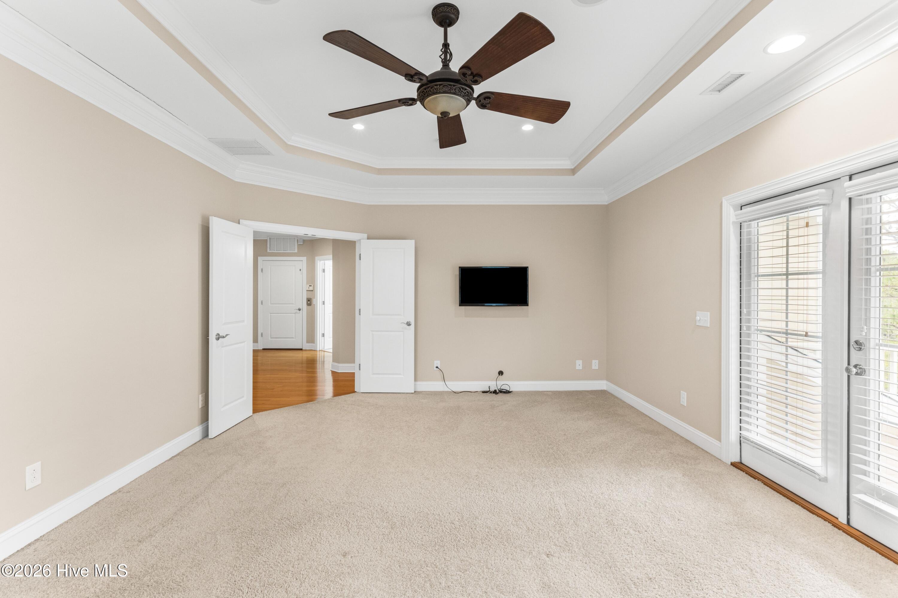 100560596 | Photo 26