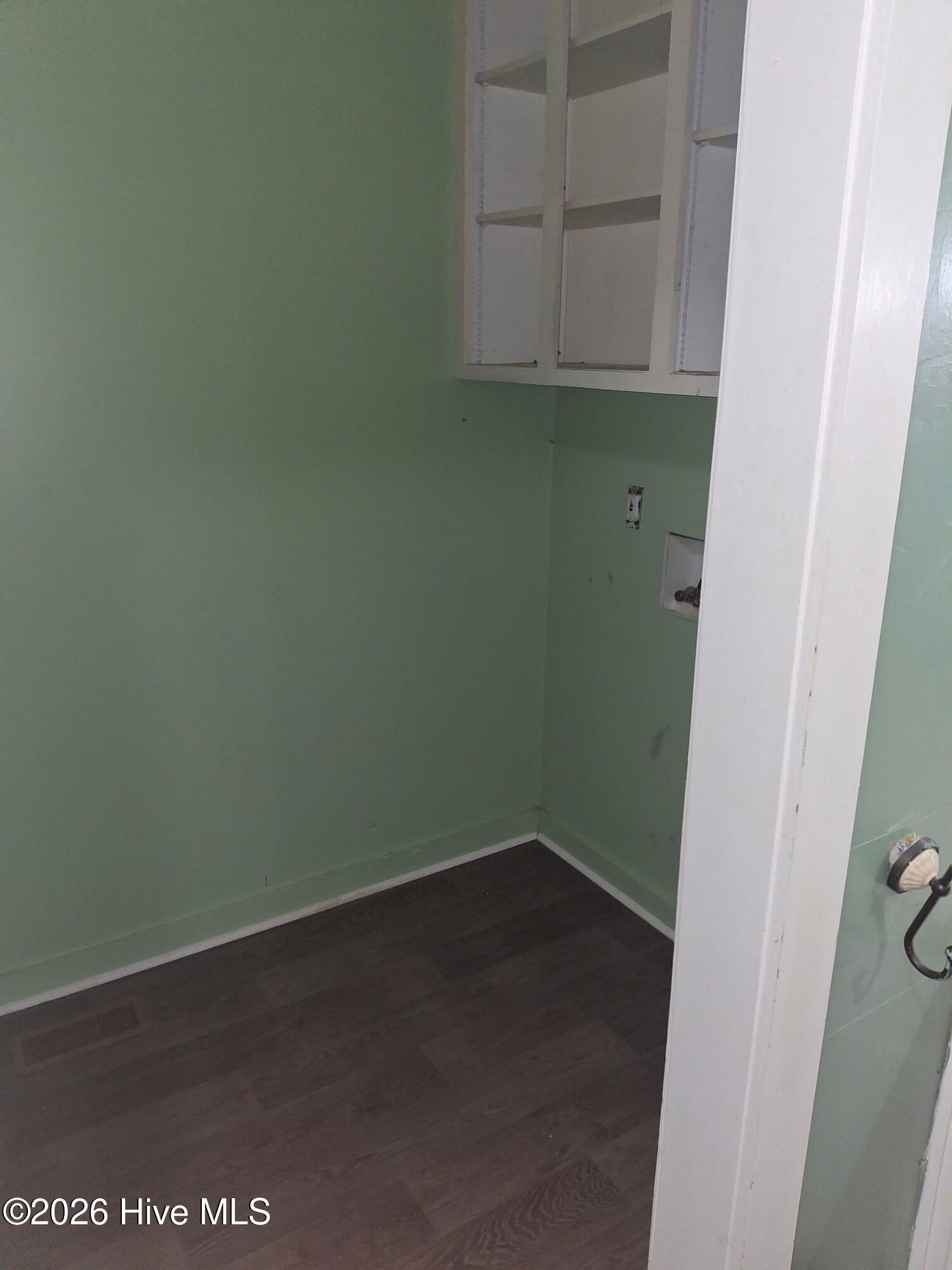 100559129 | Photo 15