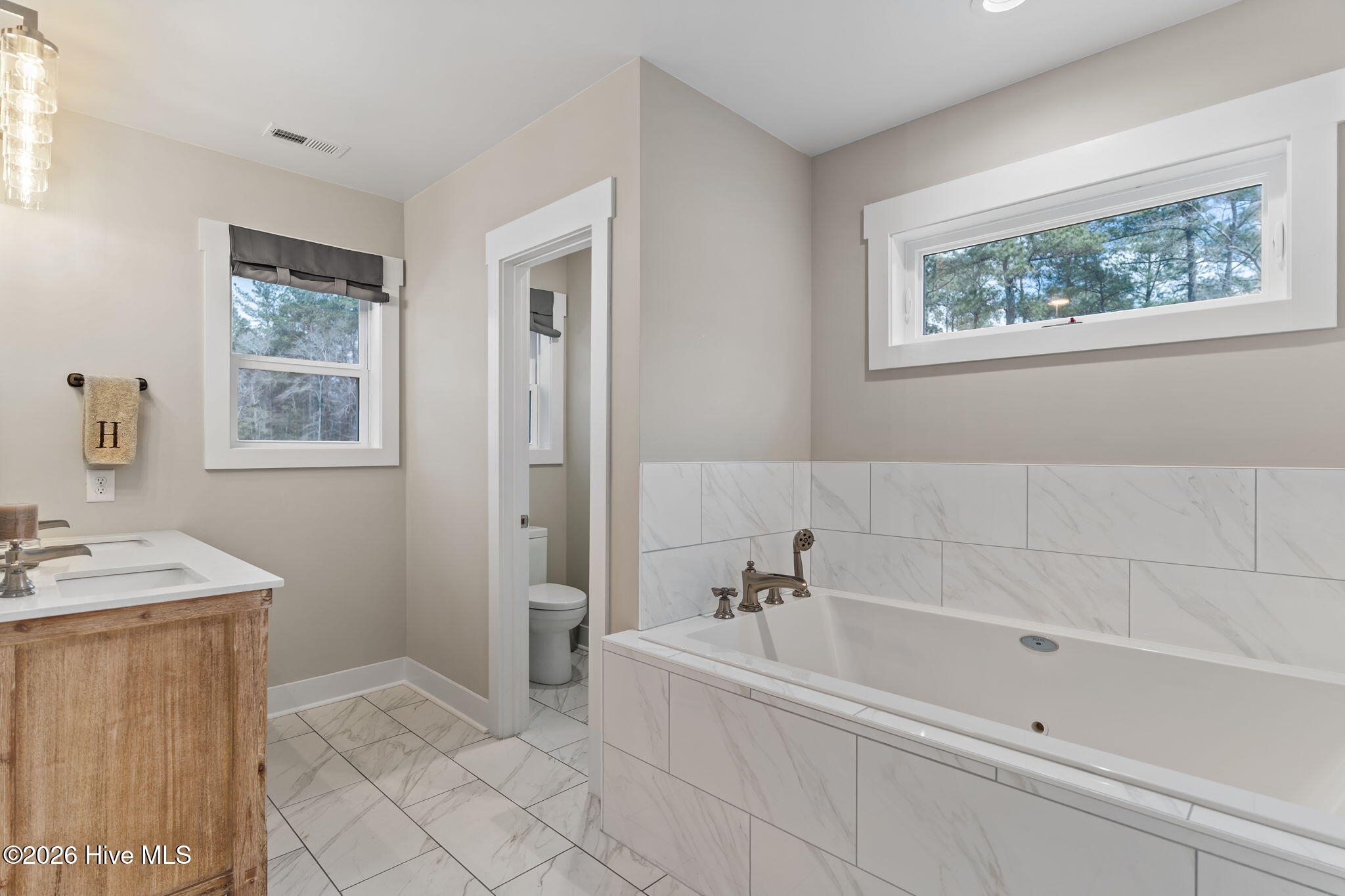 100559500 | Photo 22