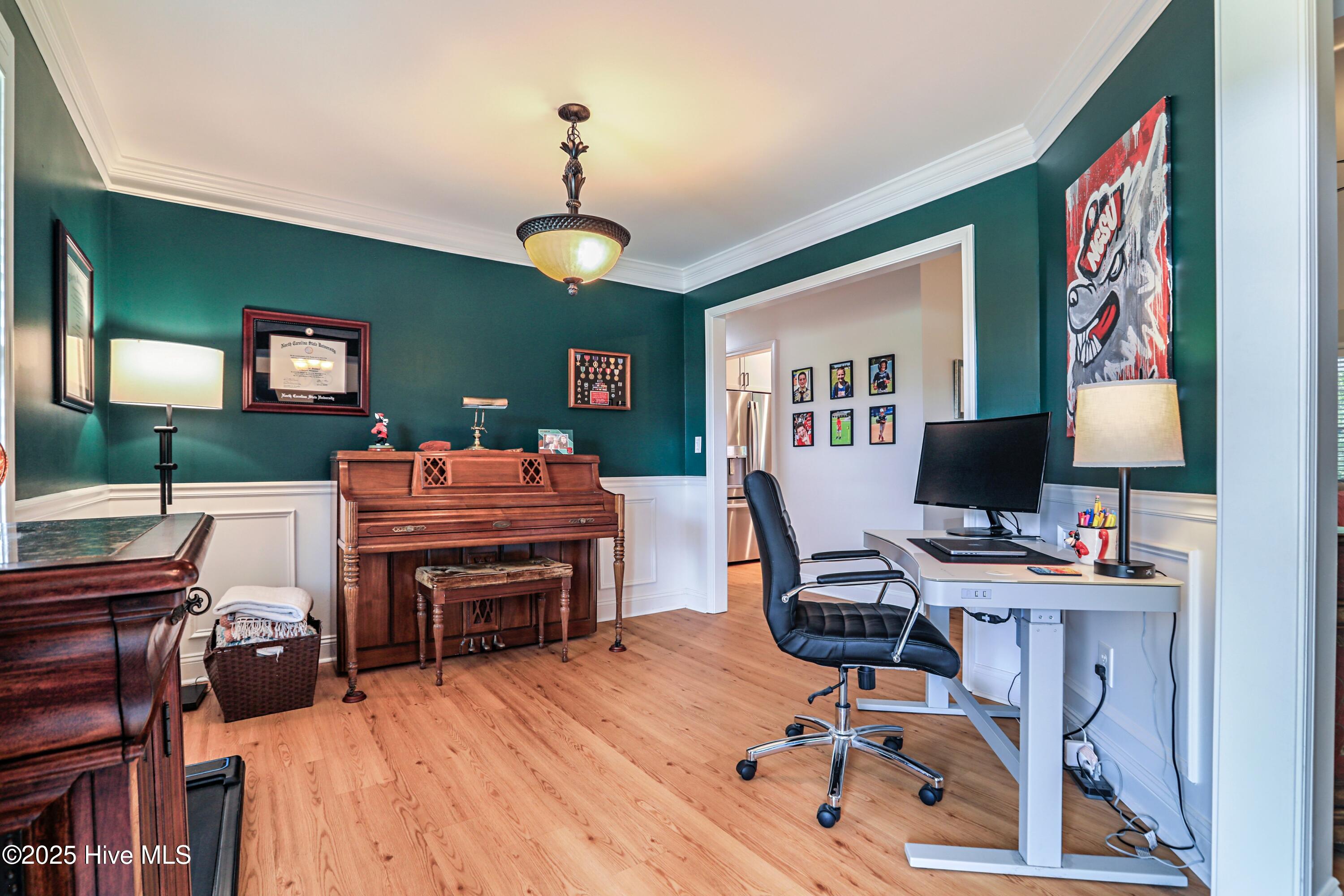 100541806 | Photo 27