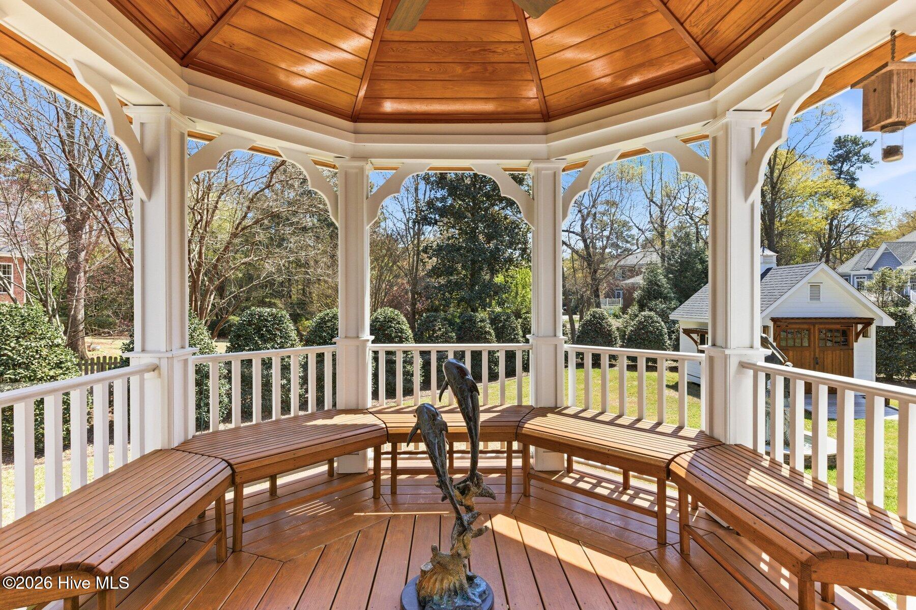 100562414 | Photo 56