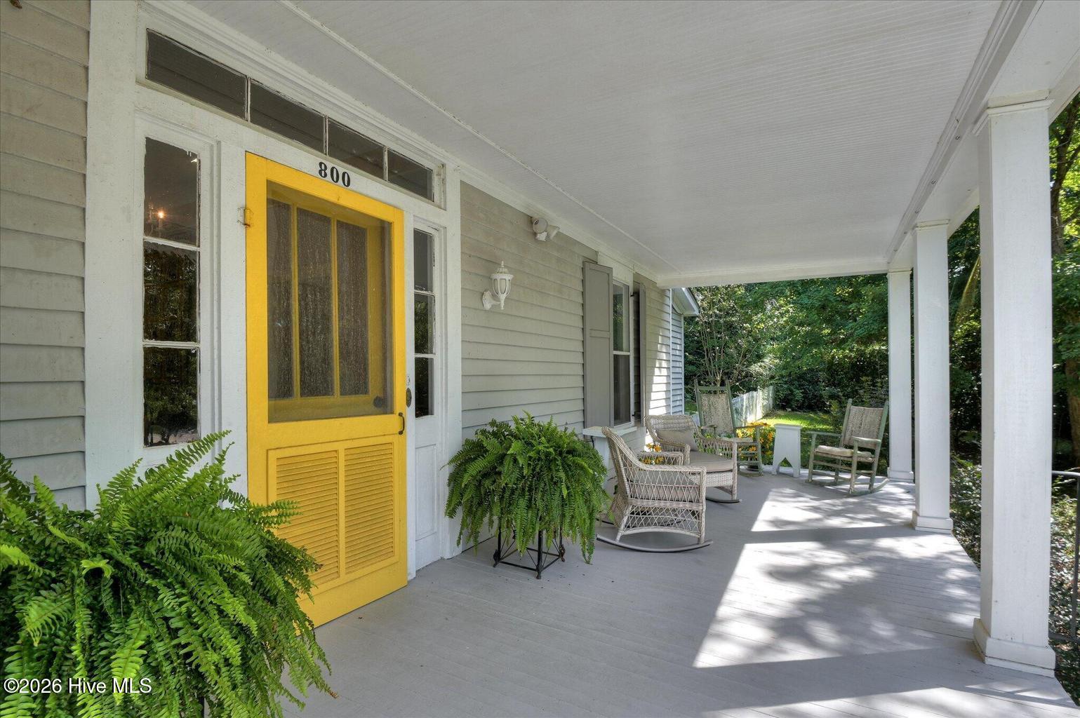 Photo 3 of Single family home for sale at 800 Buncombe St, Edgefield, SC 29824 | MLS# 100608726 | Listing updated on 2026-10-07