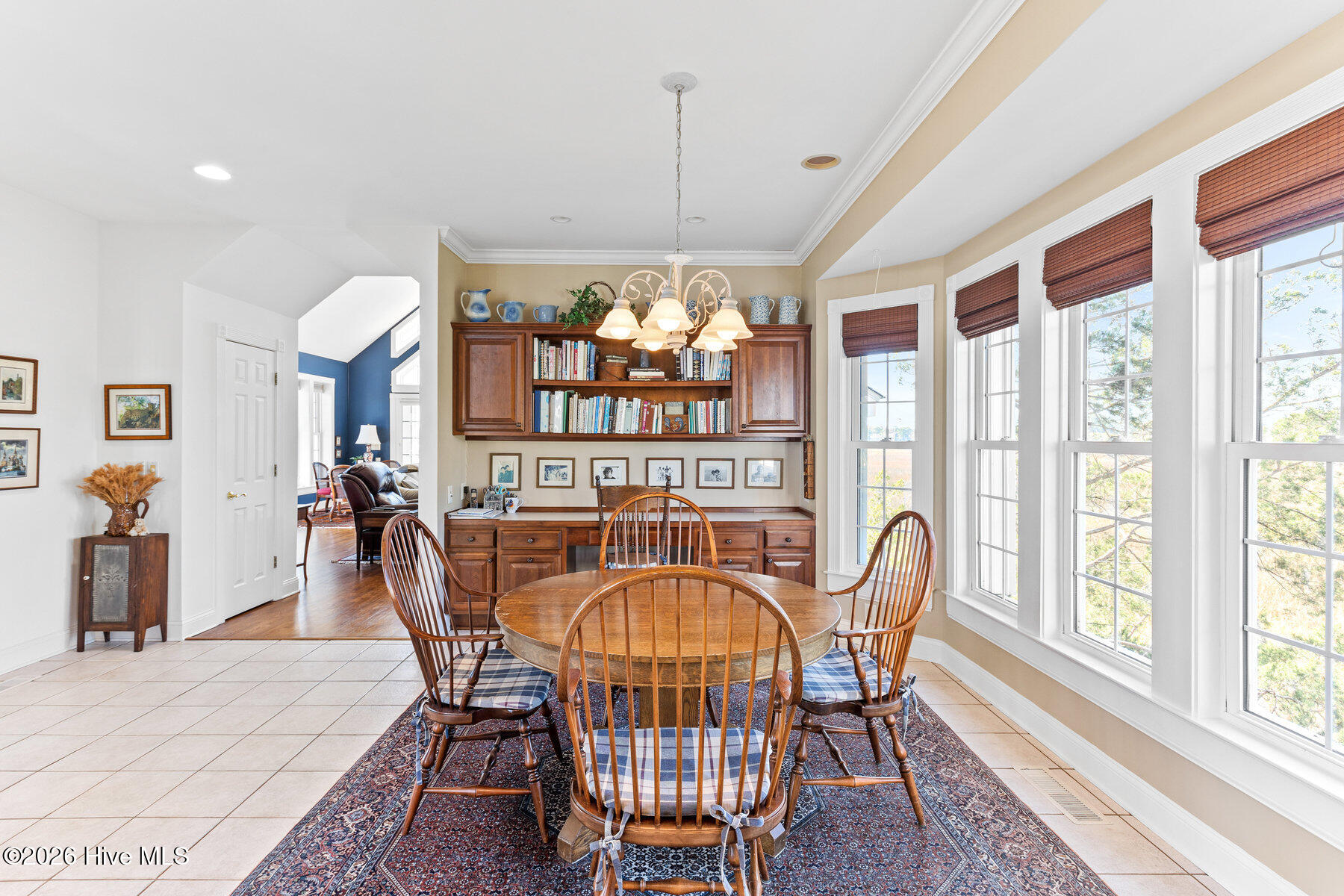 100558042 | Photo 26