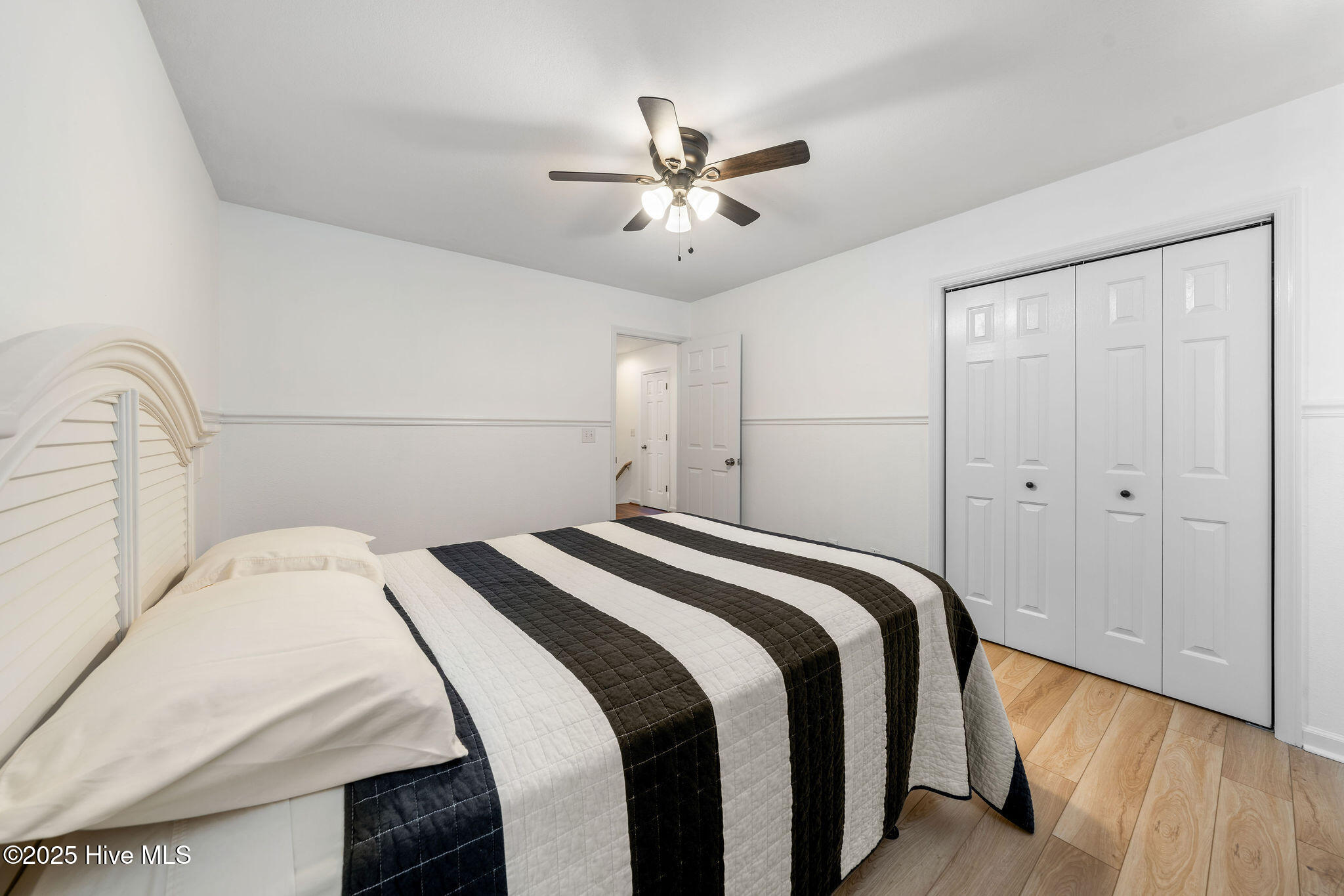 100541401 | Photo 36