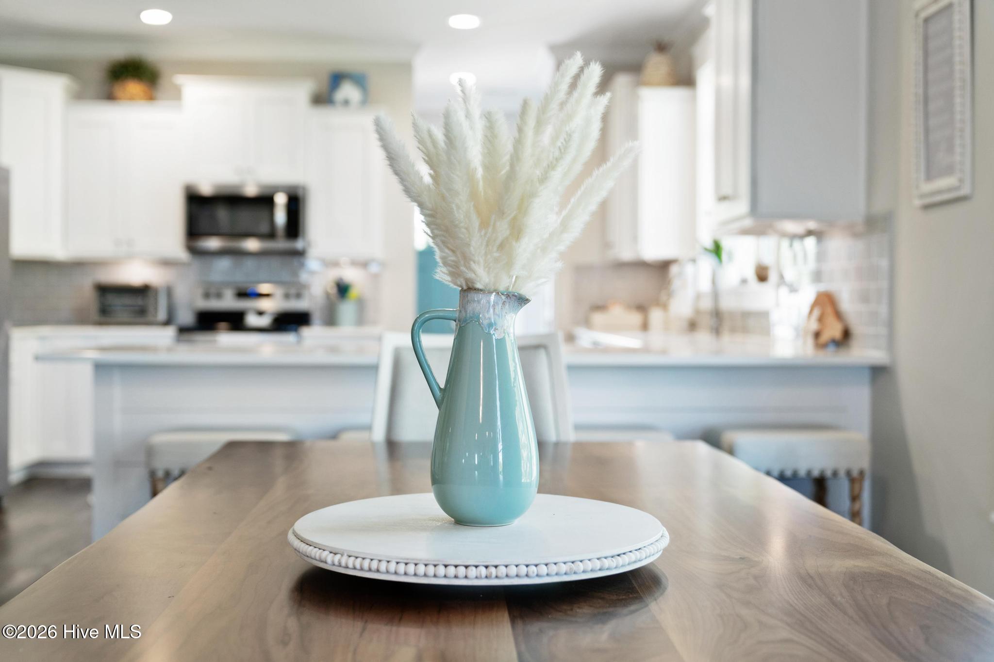 100569220 | Photo 23