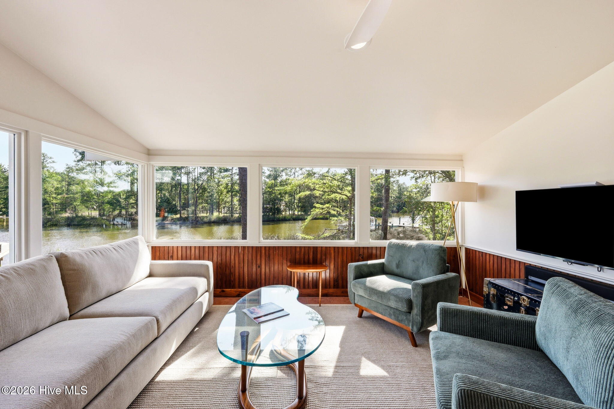 954 Fork Point Road,Oriental