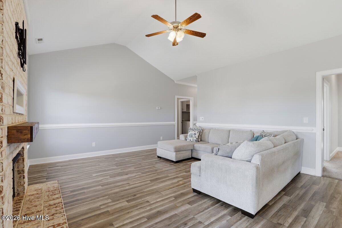 109 Northfield Dr-13