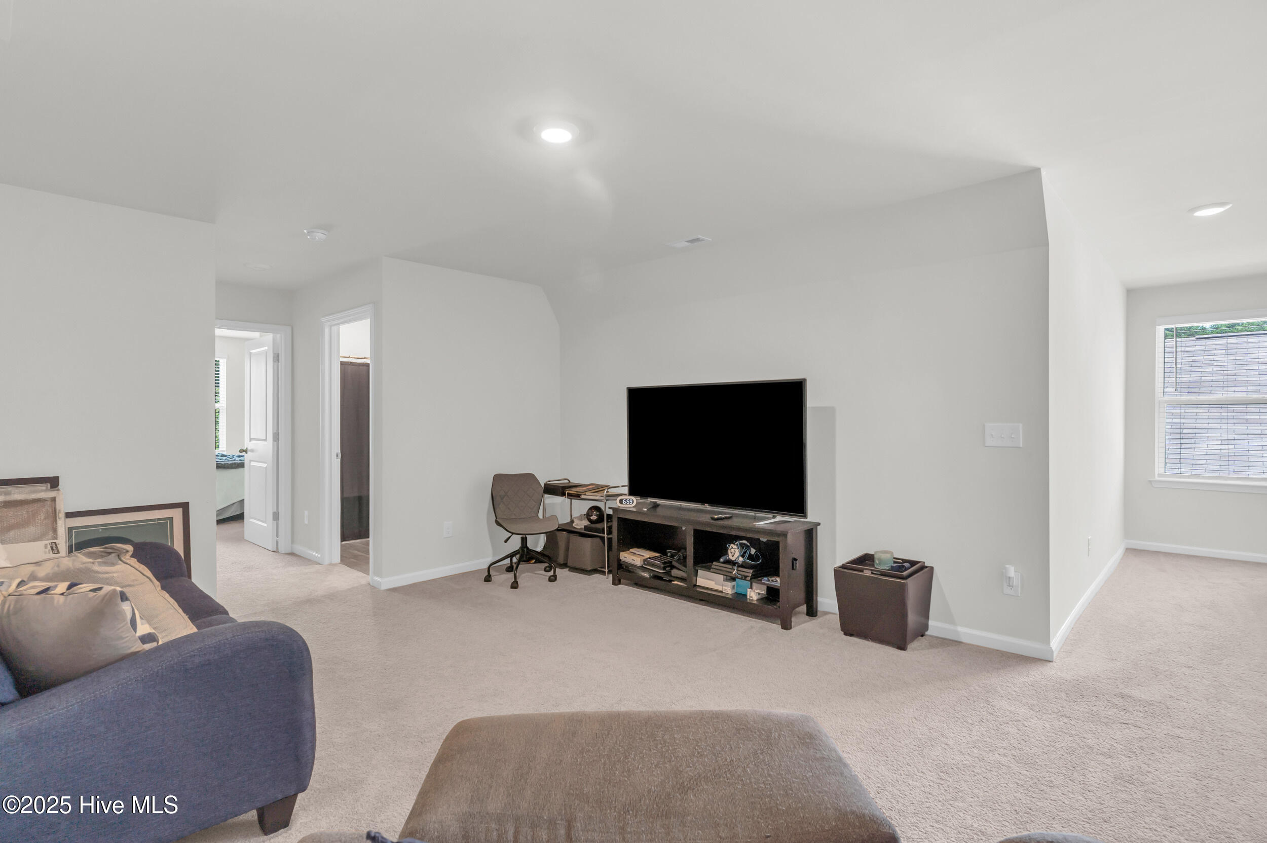 100518260 | Photo 27