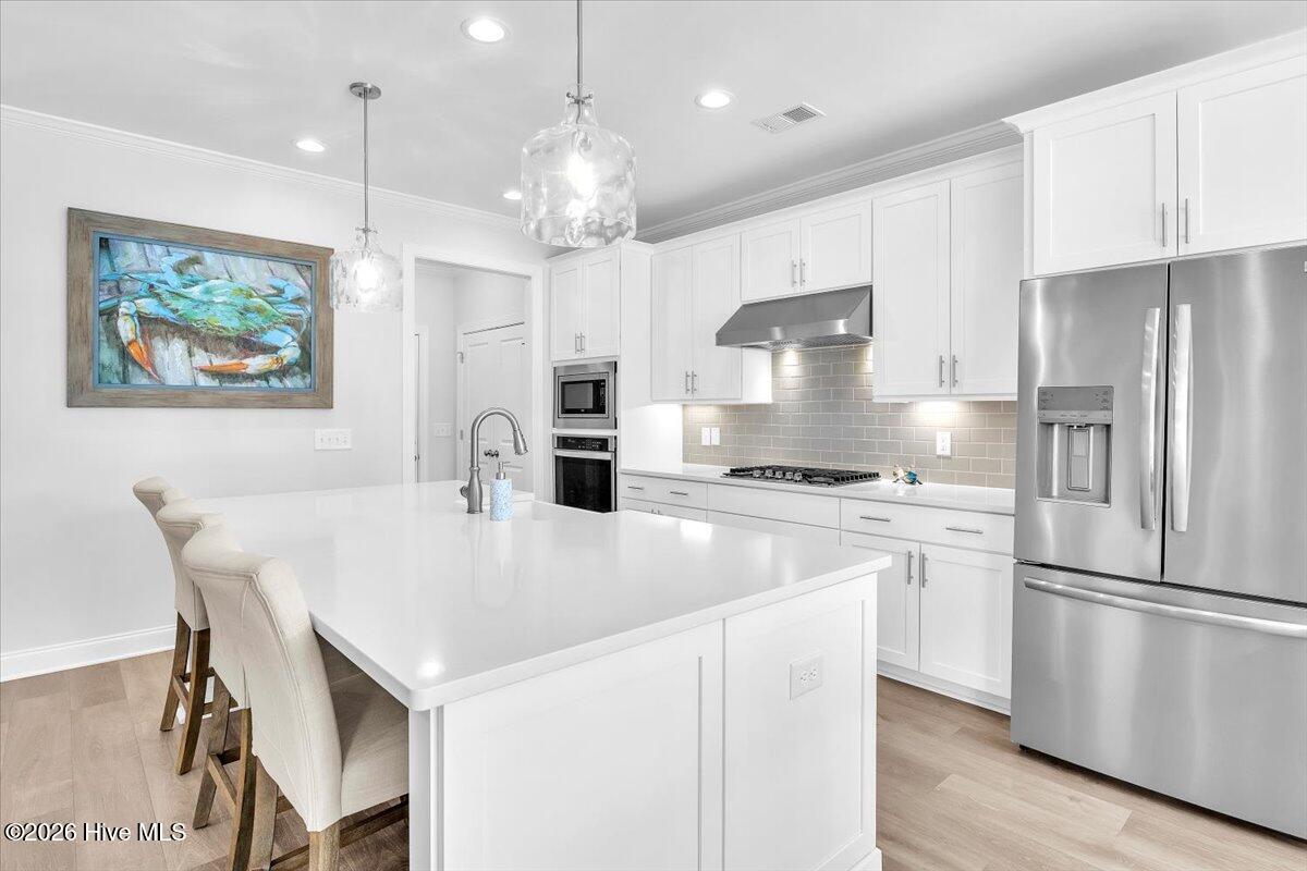 100556210 | Photo 19