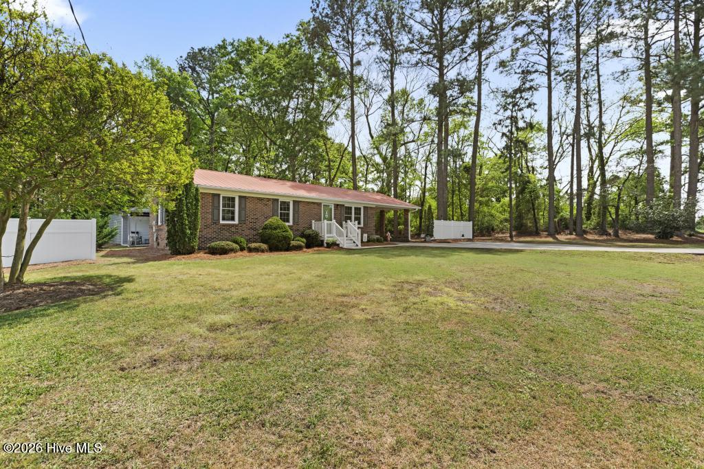 481 S Railroad Avenue, Beulaville, NC 28518 – photo 6: 425A4301