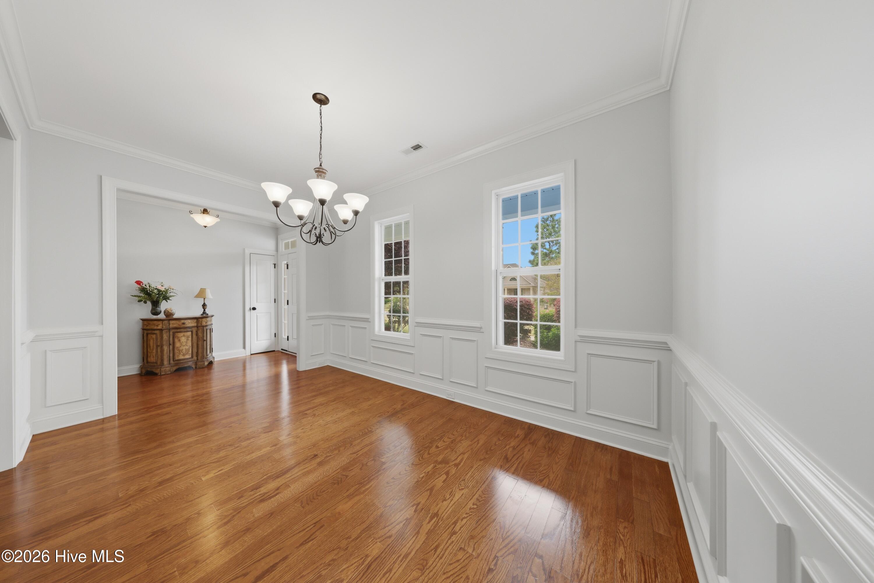 100565162 | Photo 17