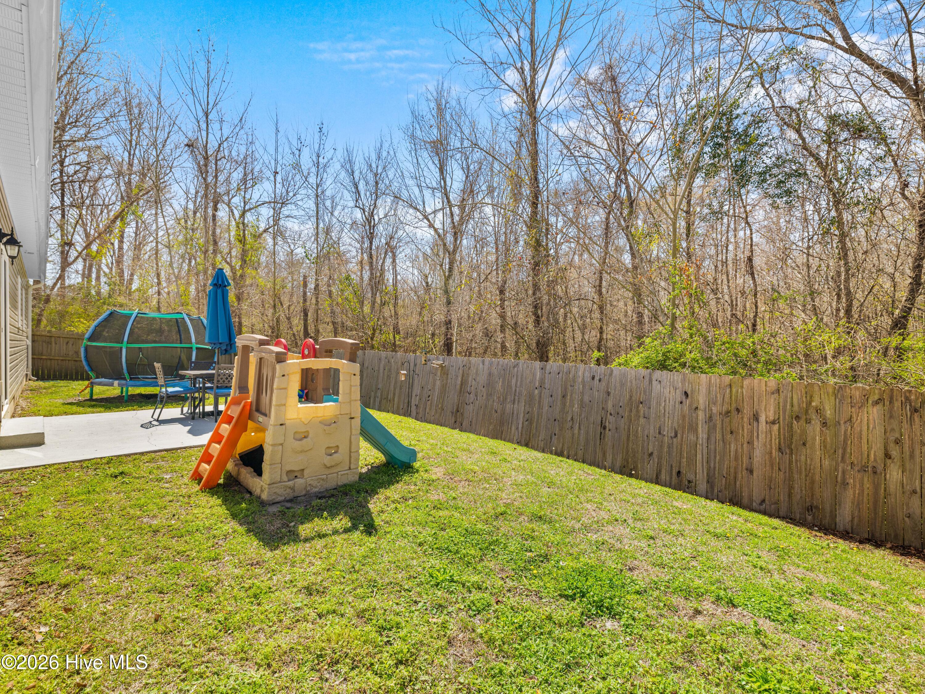 100560516 | Photo 38