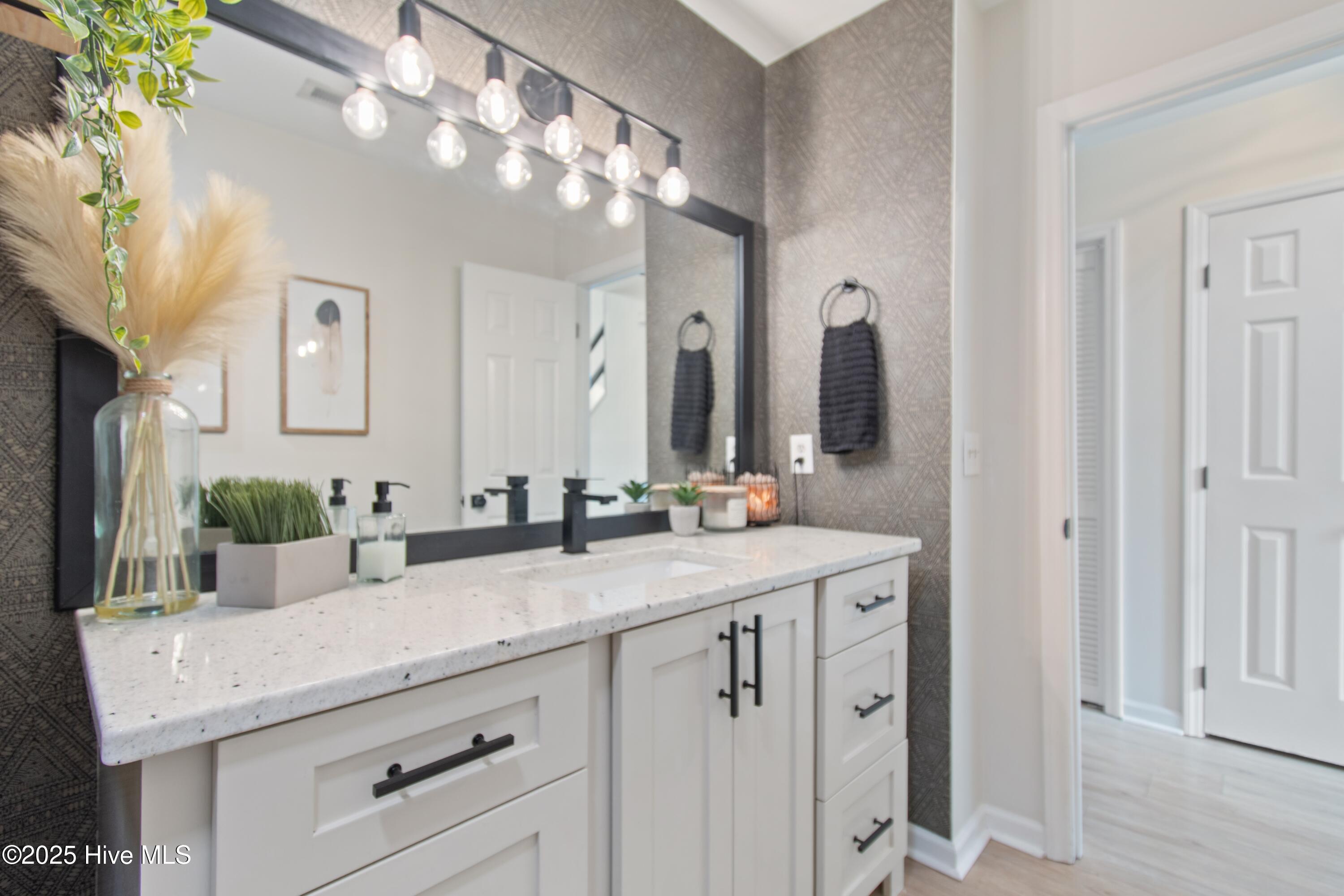 6328 Wrightsville Avenue Apt F2, Wilmington, NC 28403 – photo 7: 6328WrightsvilleAveF2 - 16