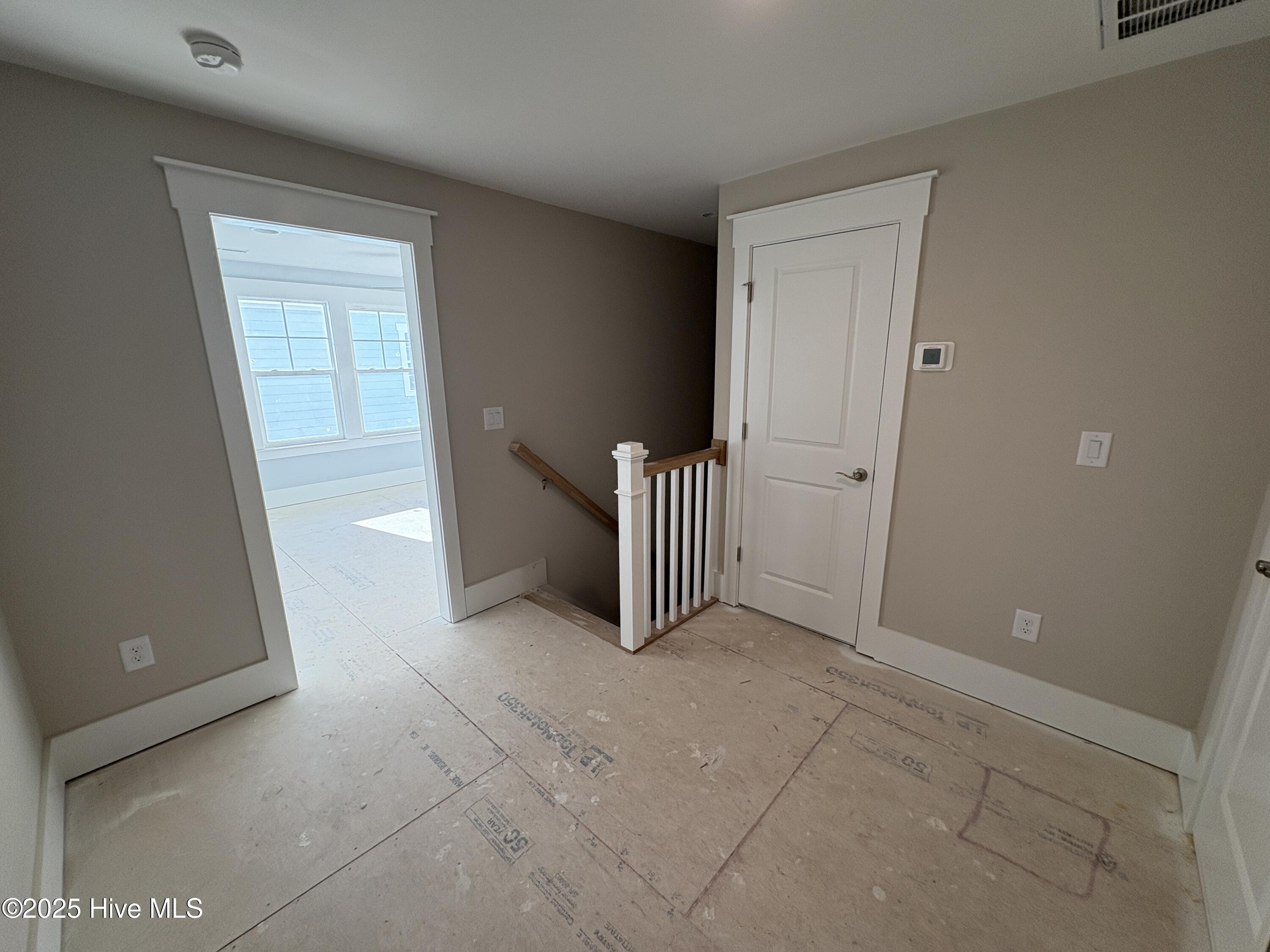 100528963 | Photo 14