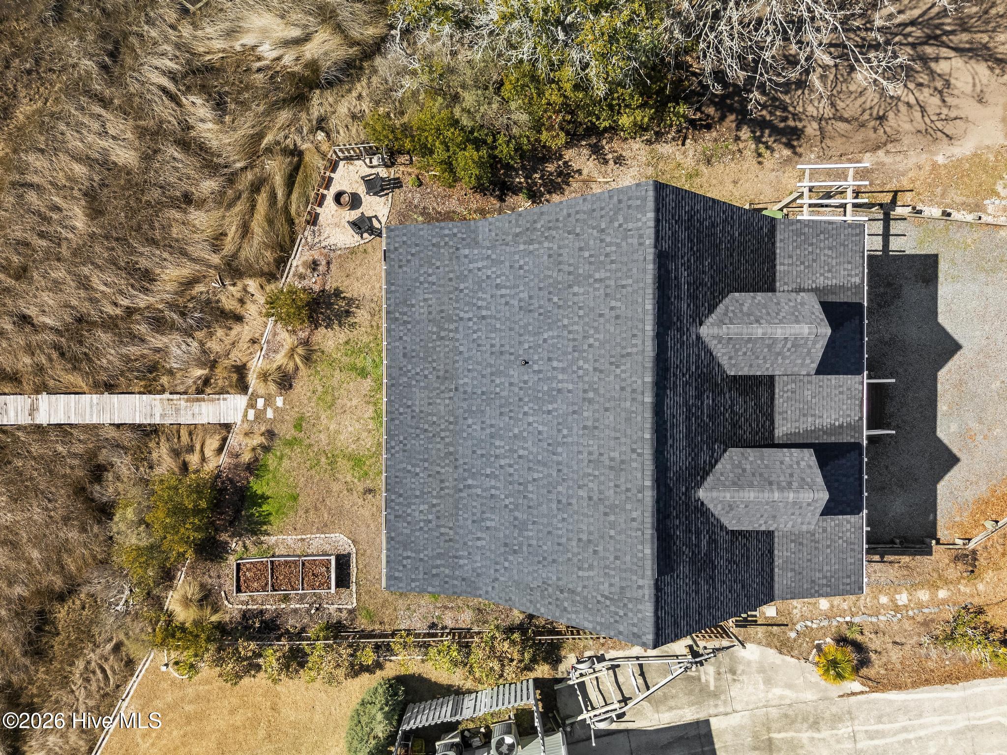 100557619 | Photo 58