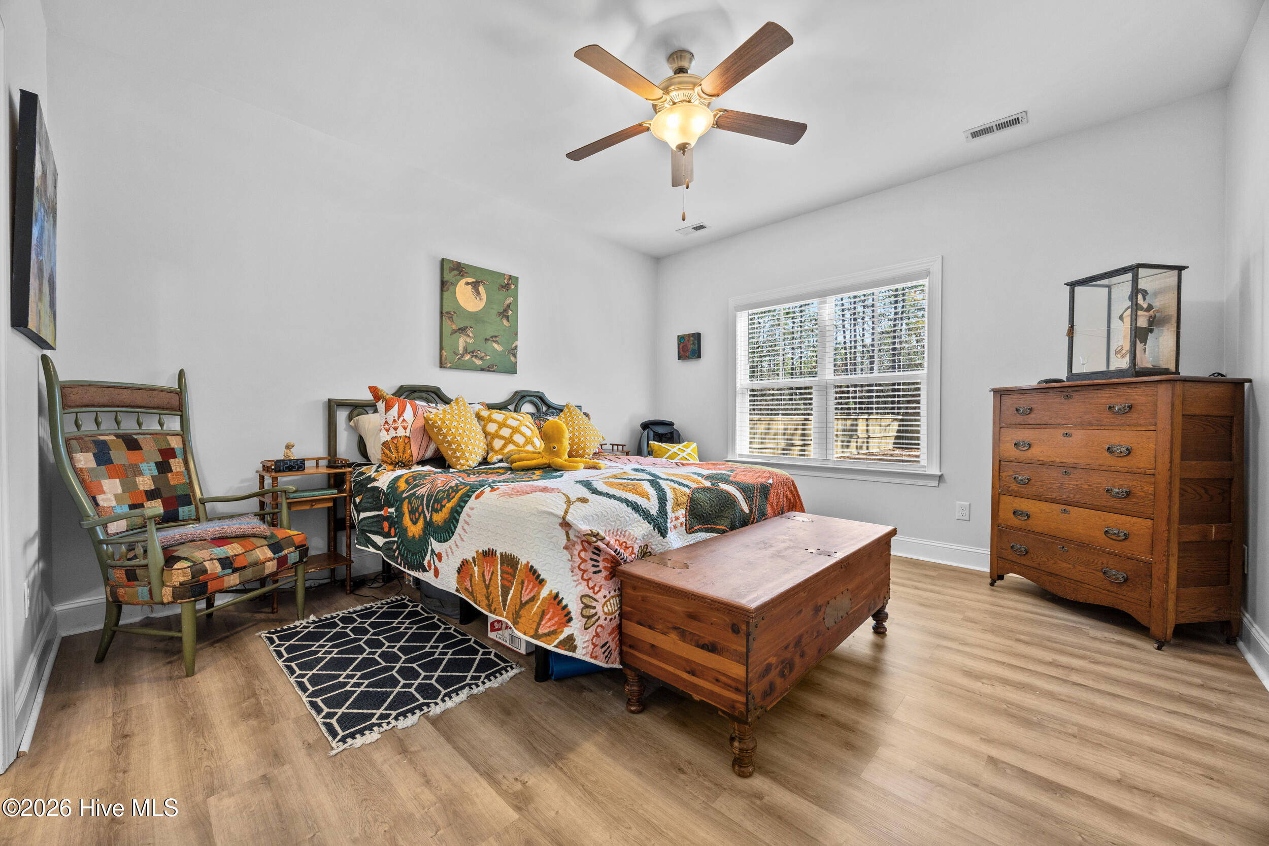 100553911 | Photo 15