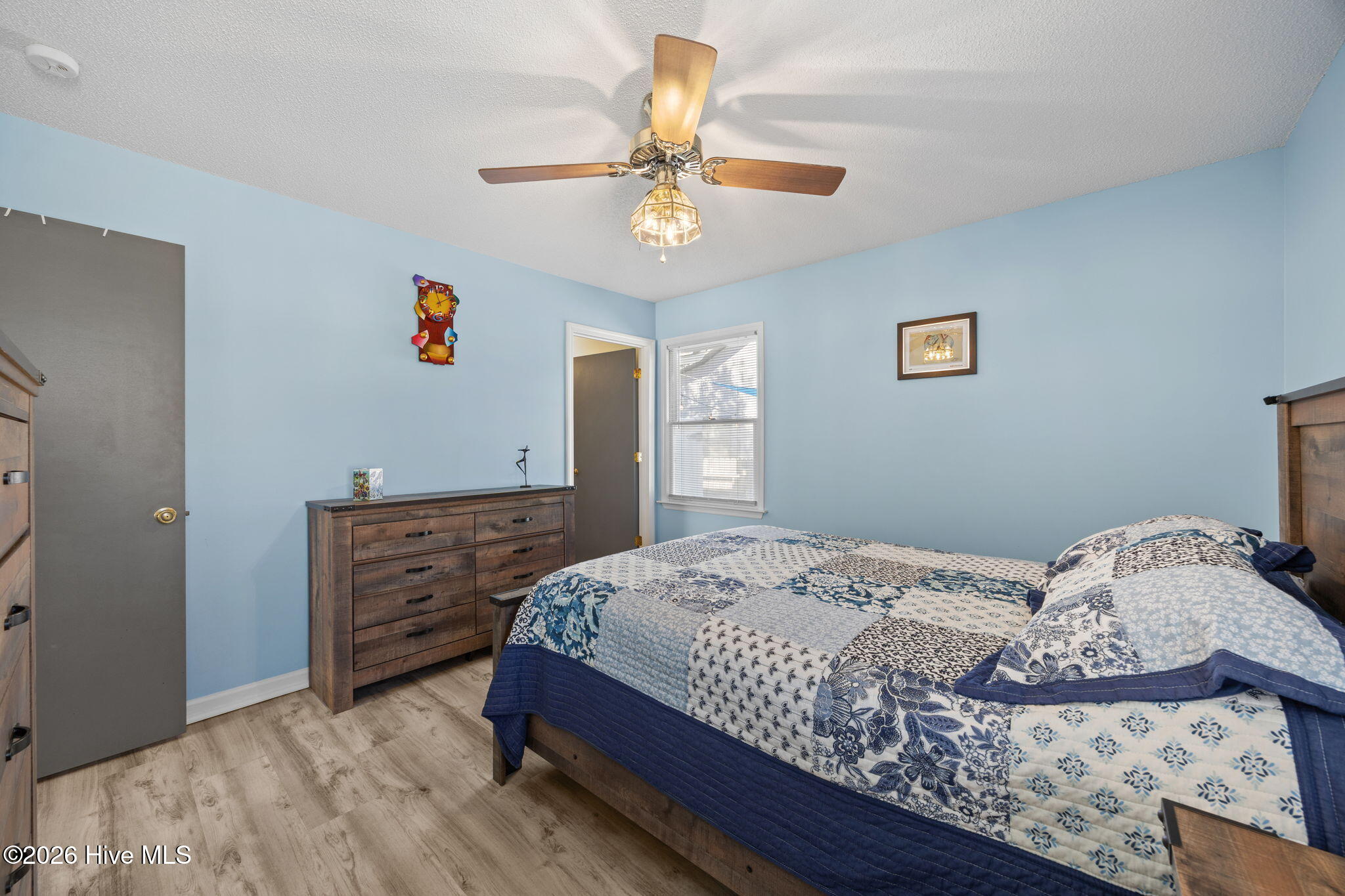 100554594 | Photo 27