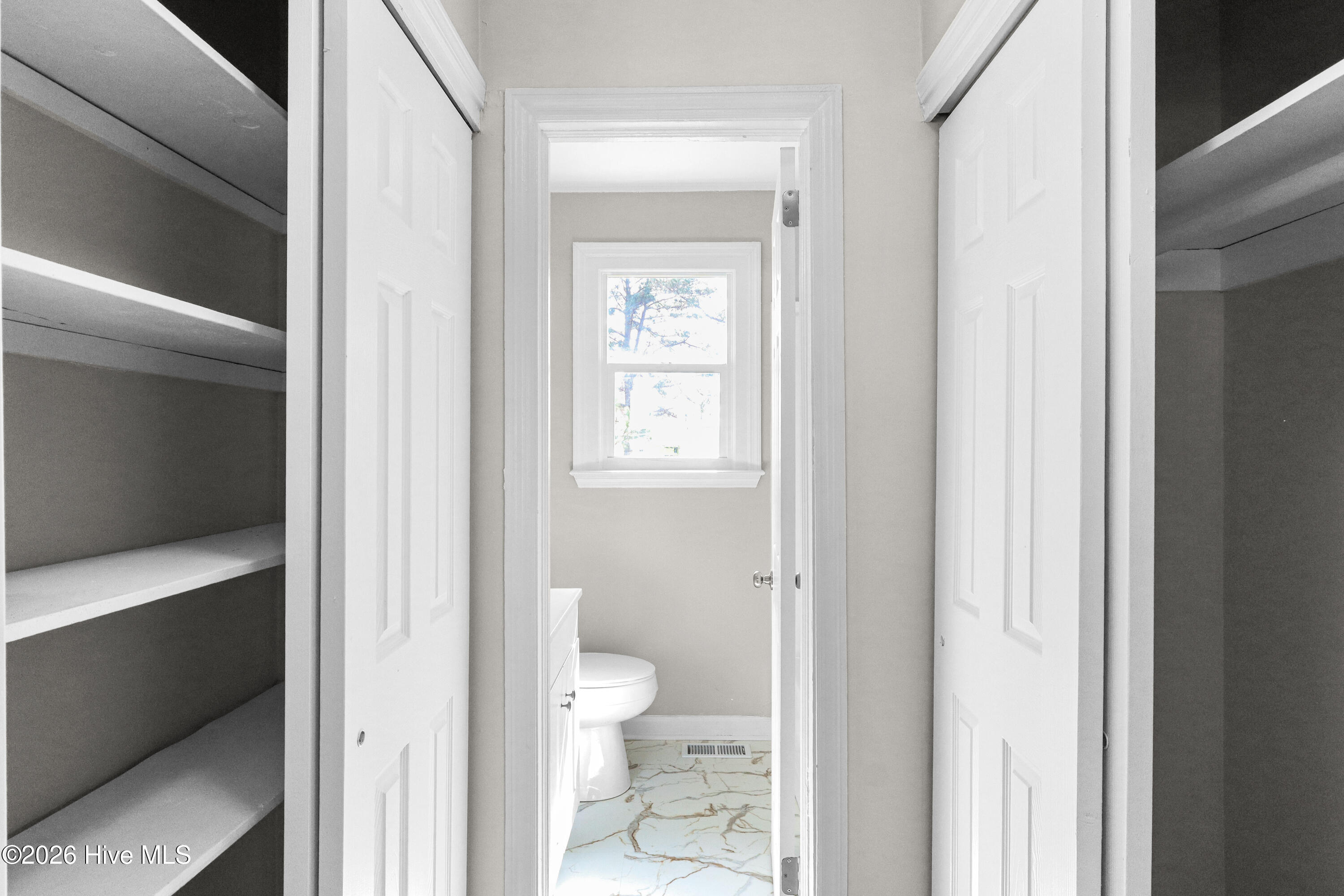 100558793 | Photo 34