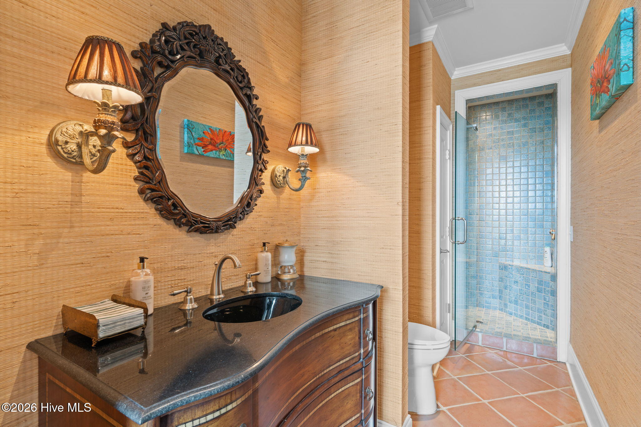 100554709 | Photo 18