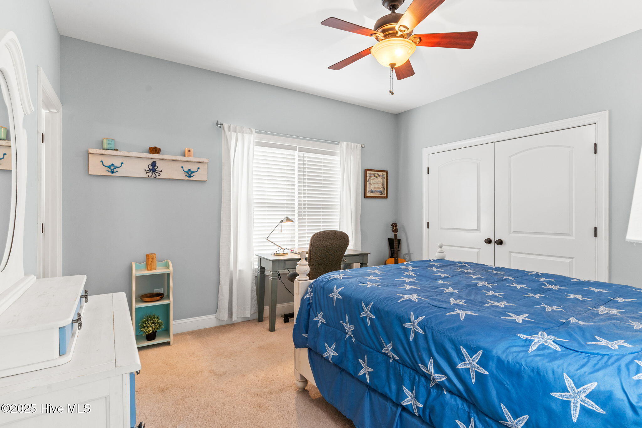 100548558 | Photo 27