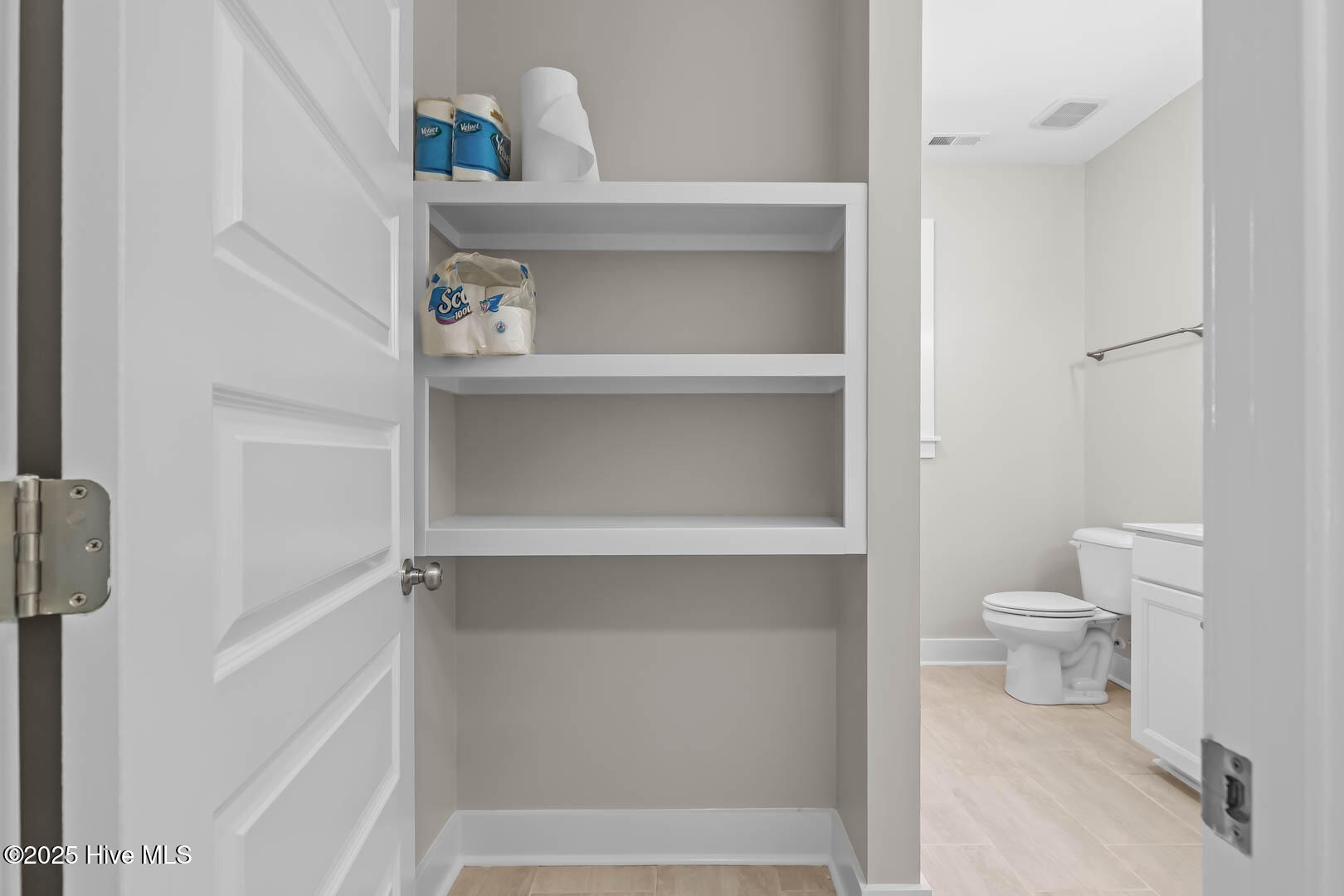 100535399 | Photo 28