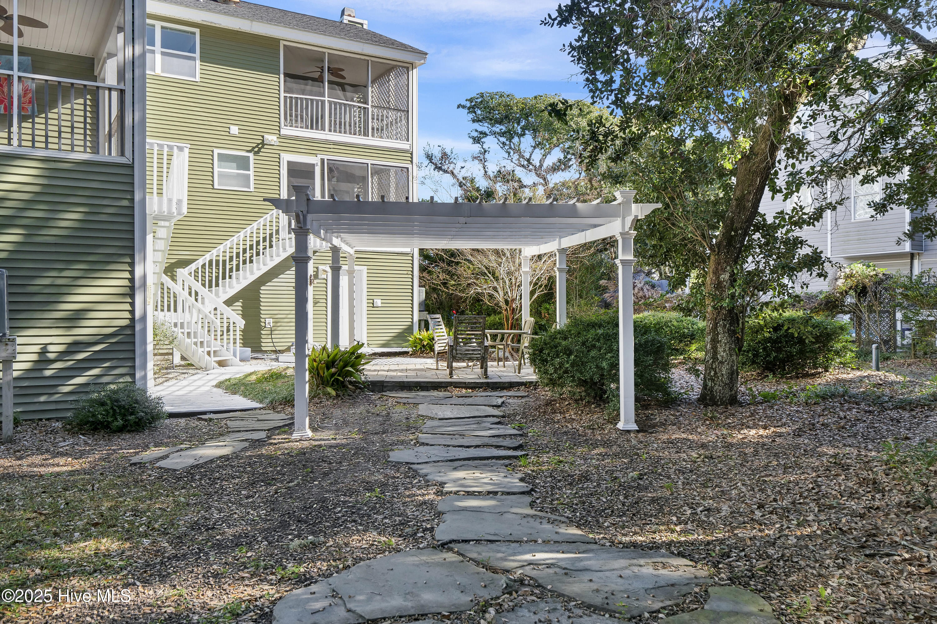111 Cutlass Drive, Surf City, NC, 28445