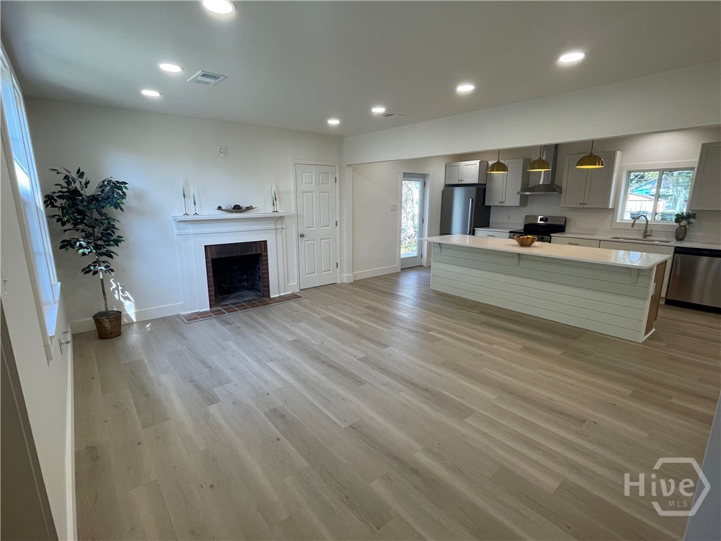 Homes for sale in Savannah, GA | 1510 E 49Th St, Savannah, GA 31404 | MLS# SA350630