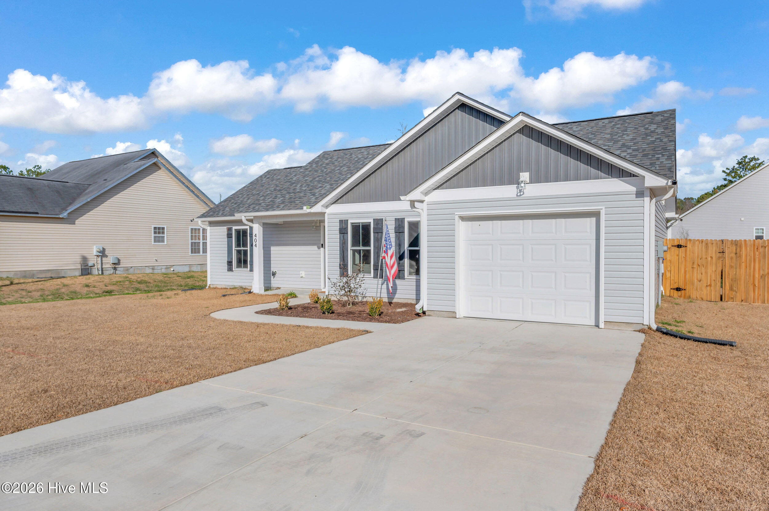 Homes for sale in Maysville, NC | 404 Fifth St, Maysville, NC 28555 | MLS# 100552438