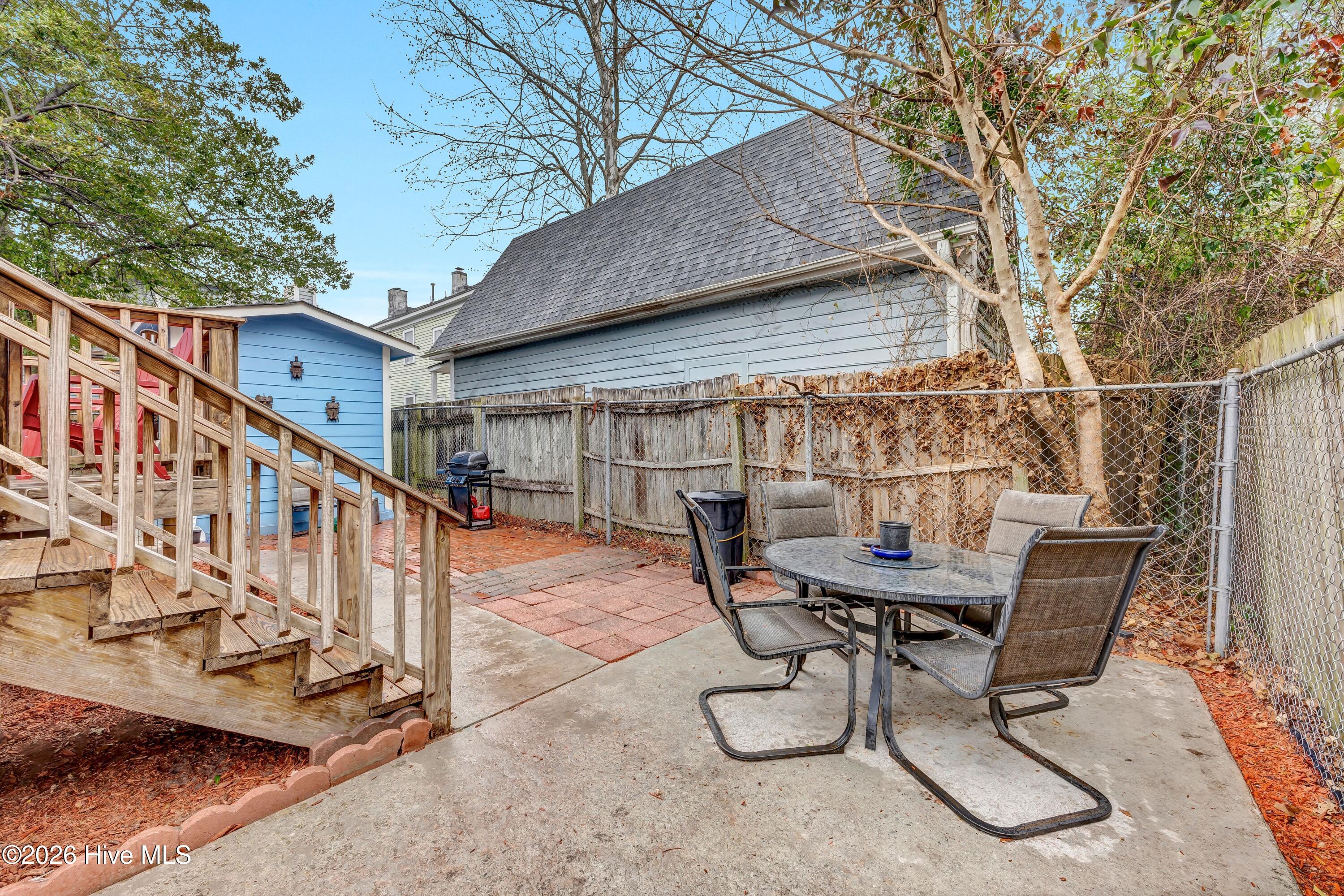 100554275 | Photo 21