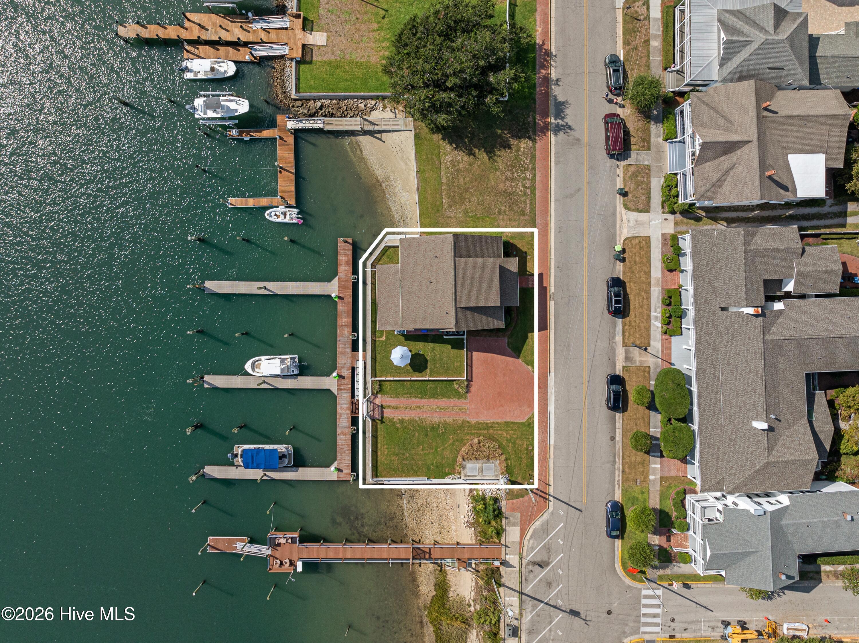 122 Front Street & Slip,Beaufort