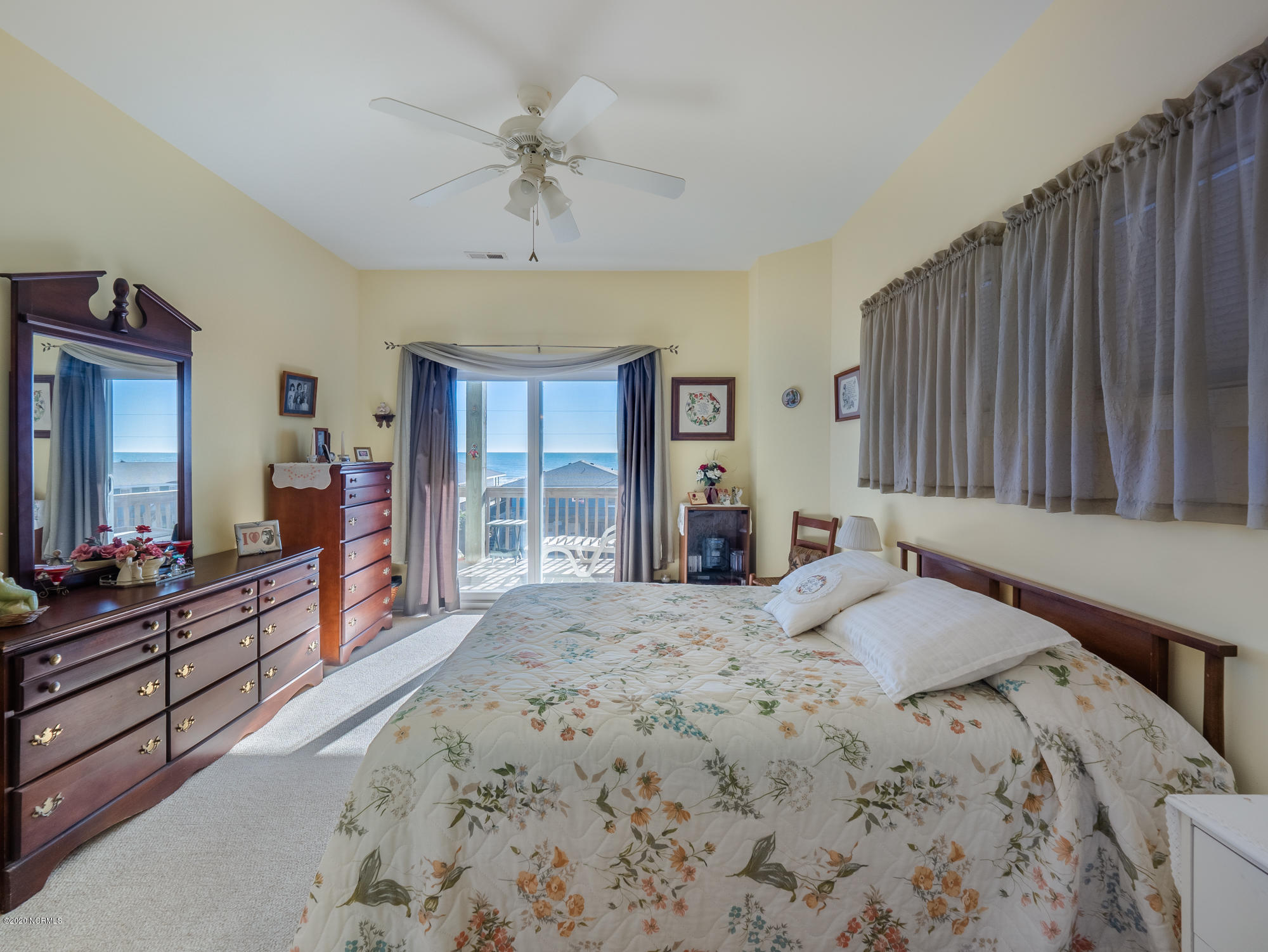 1016 Ocean Boulevard, Topsail Beach, NC 28445 – photo 18: 19-large-2000px