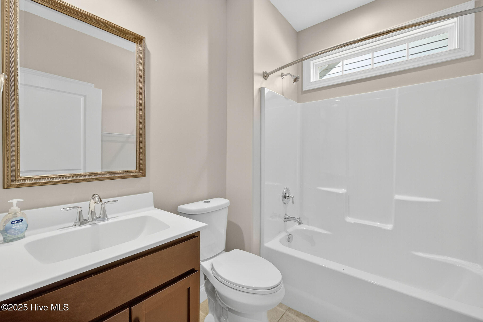 100529139 | Photo 29