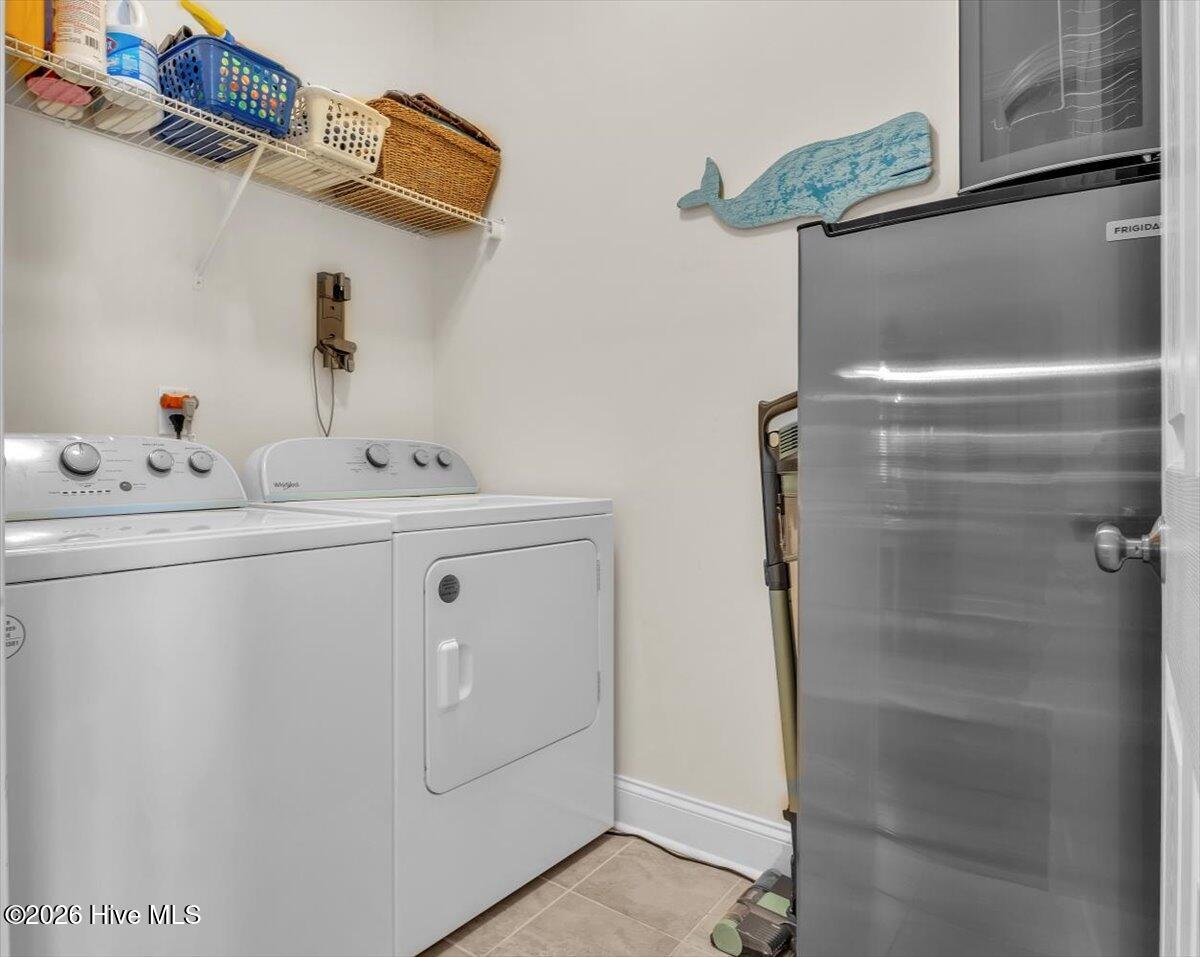 100549972 | Photo 36