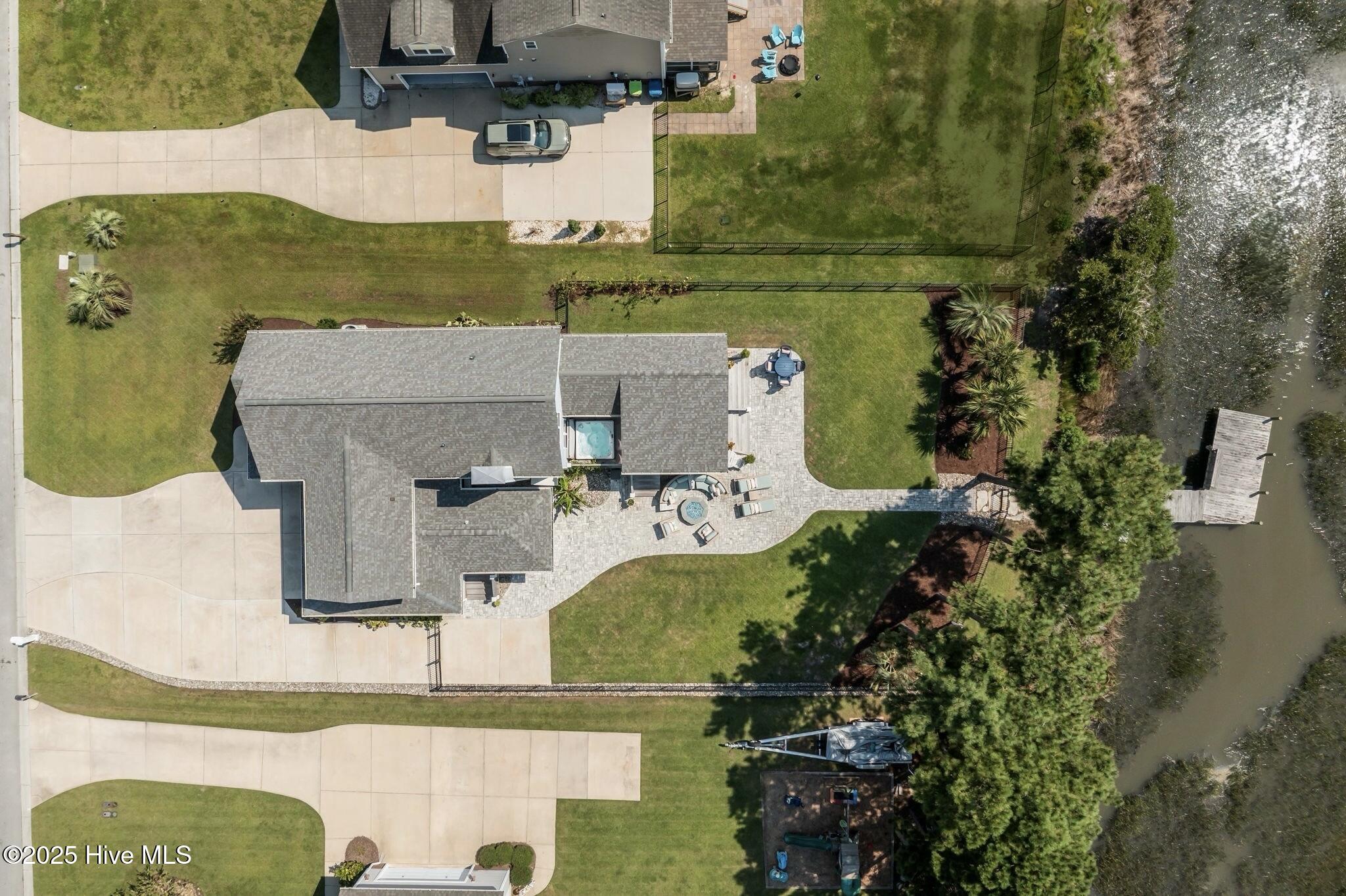 Homes for sale in Morehead City, NC | 2411 Marsh Tern Ln, Morehead City, NC 28557 | MLS# 100528008