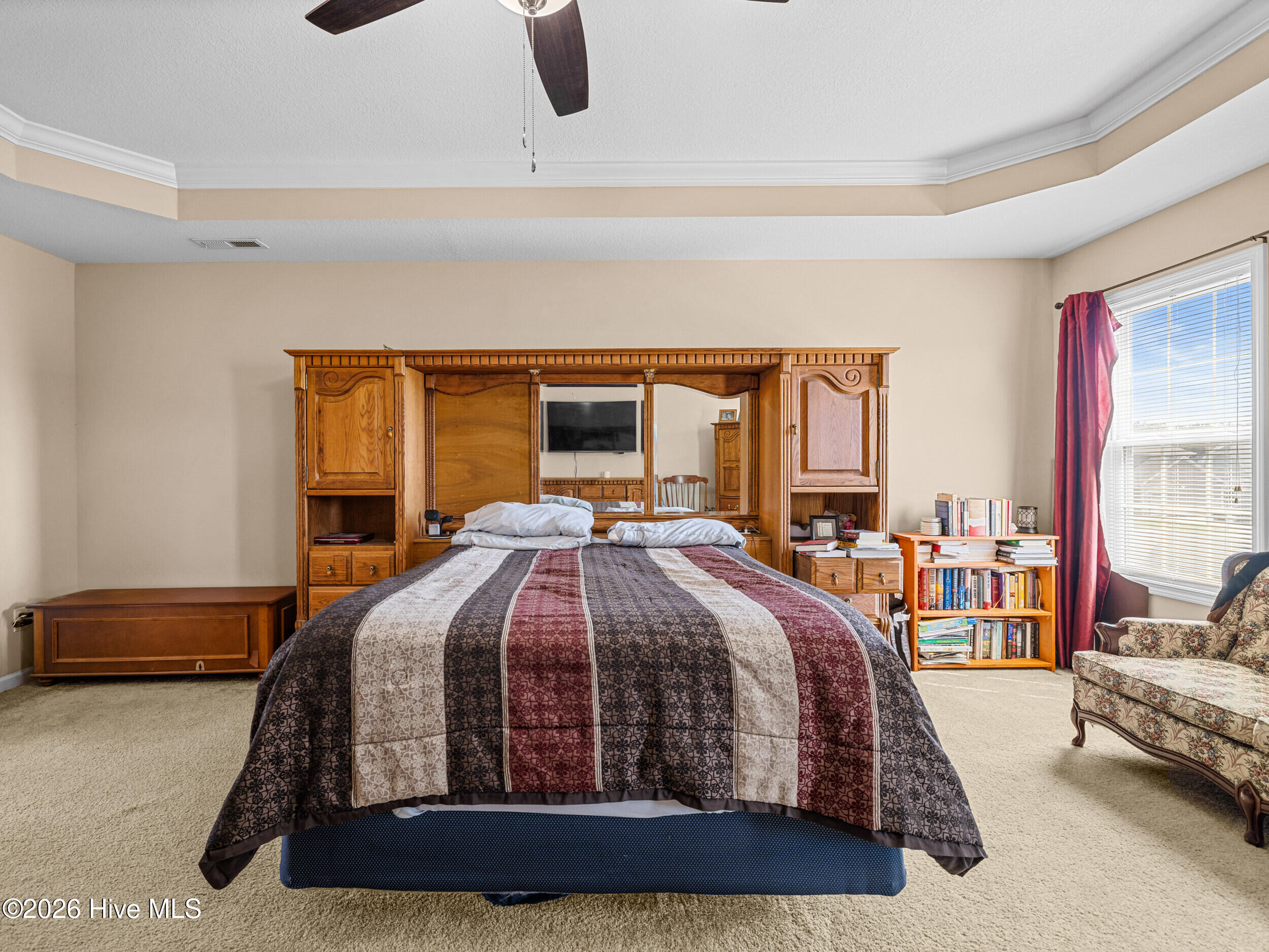 100568044 | Photo 30